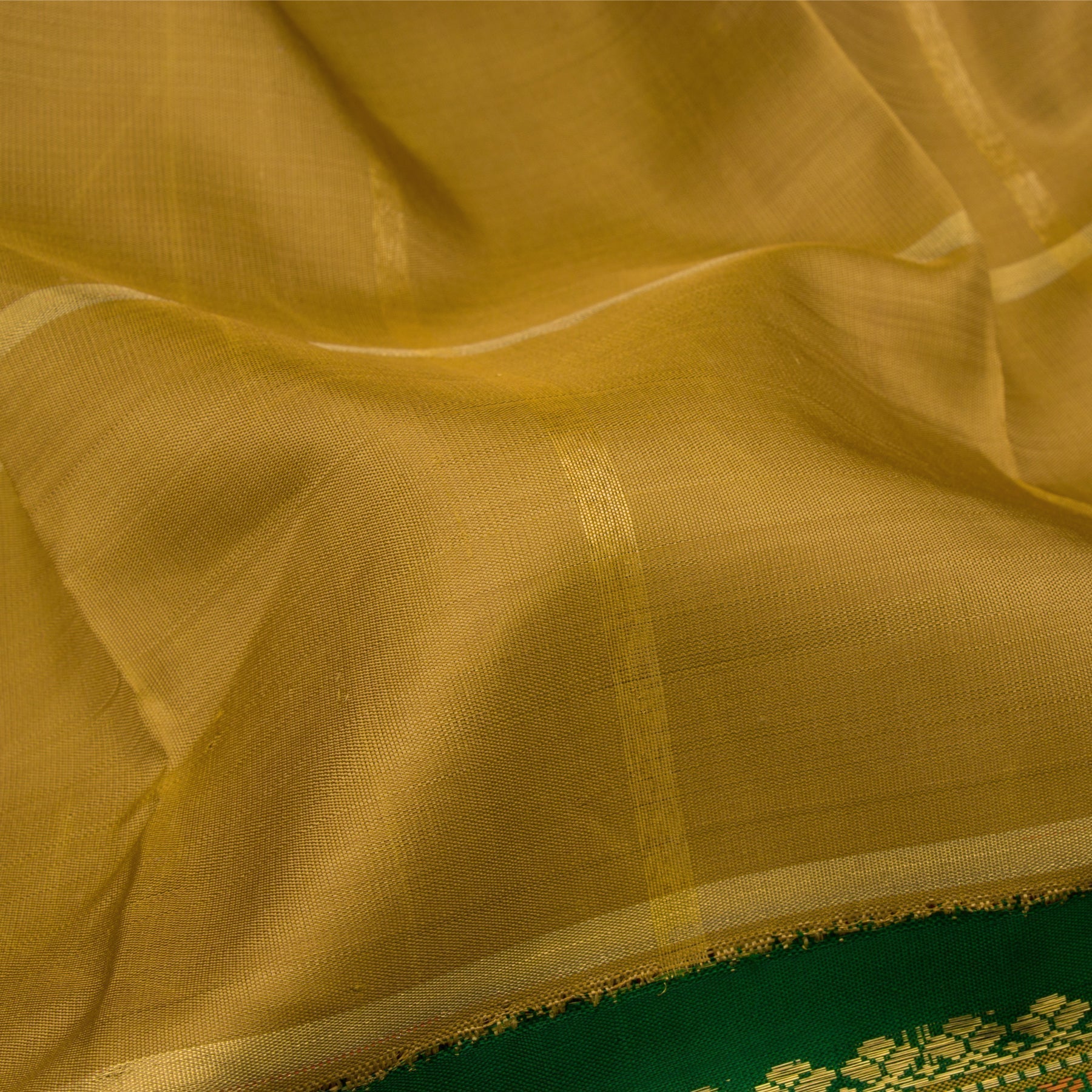 Kanakavalli Kanjivaram Silk Sari 21-040-HS001-03239 - Fabric View