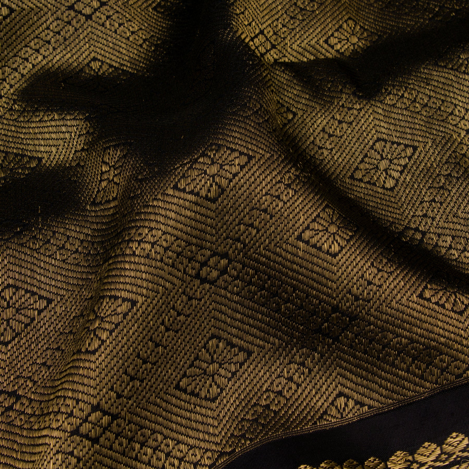 Kanakavalli Kanjivaram Silk Sari 17-040-HS001-00150 - Fabric View