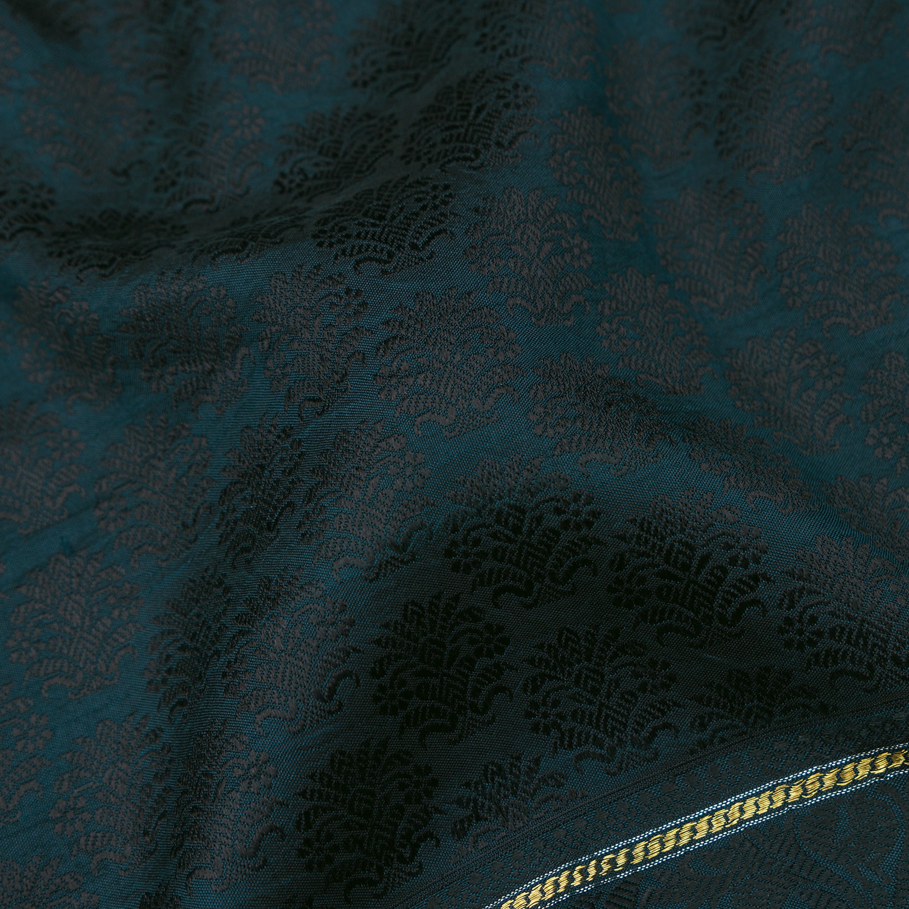 Kanakavalli Kanjivaram Silk Sari 19-100-HS001-00797