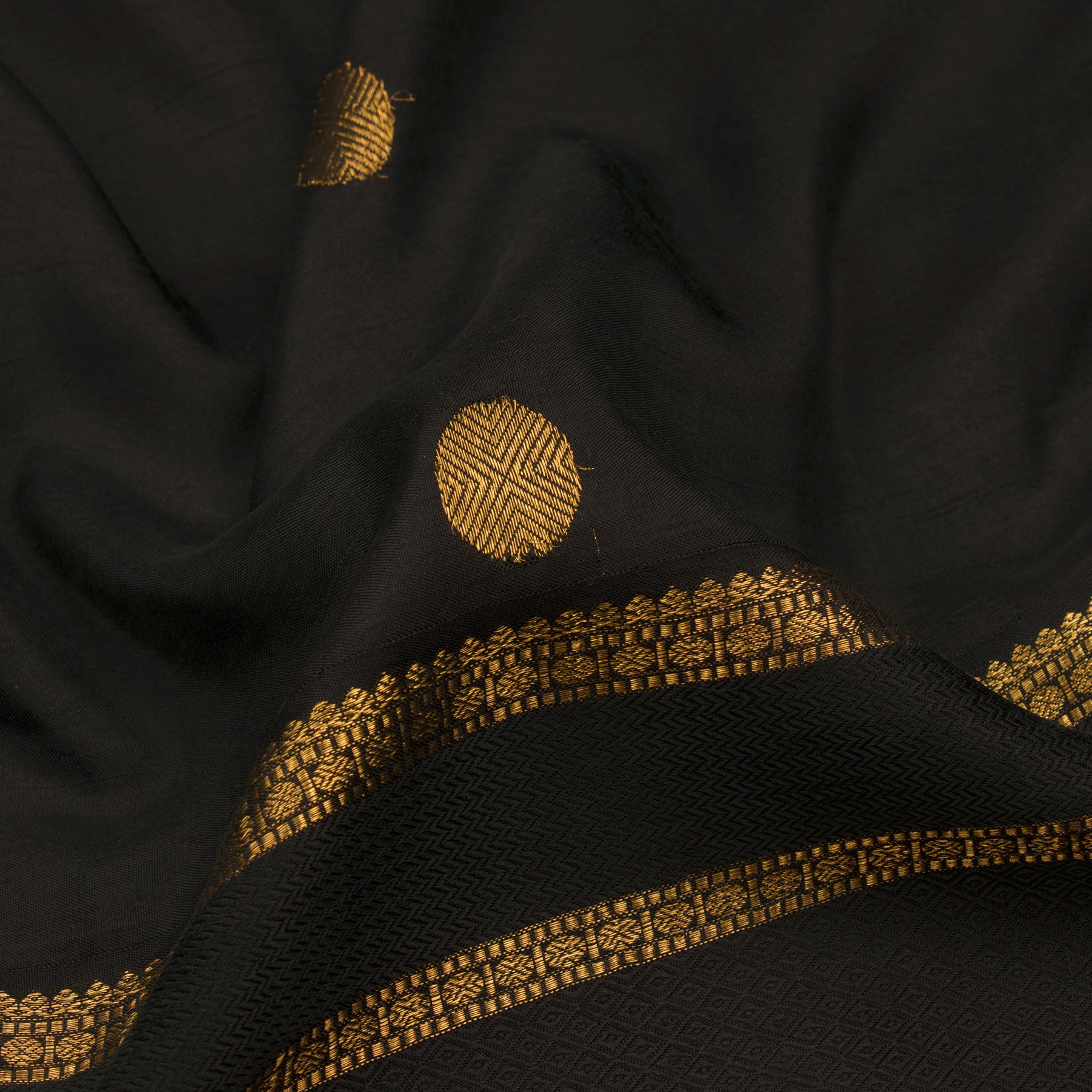 Kanakavalli Kanjivaram Silk Sari 20-100-HS001-01472 - Fabric View