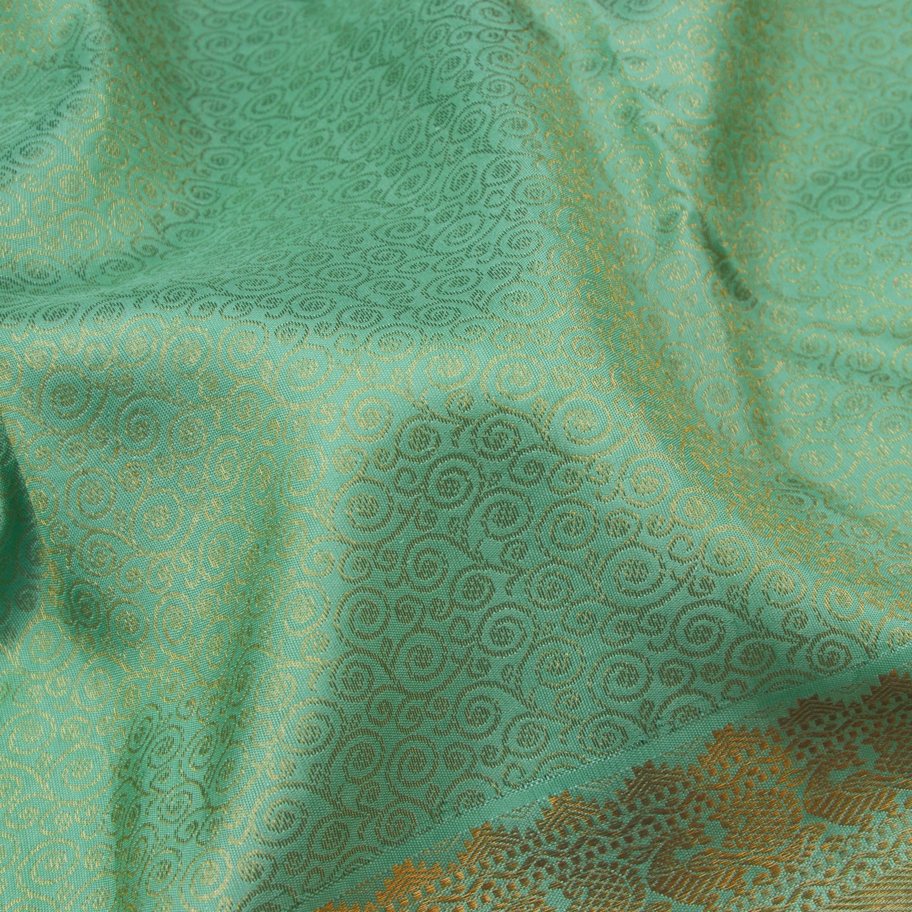 Kanakavalli Kanjivaram Silk Sari 21-586-HS001-07148 - Fabric View