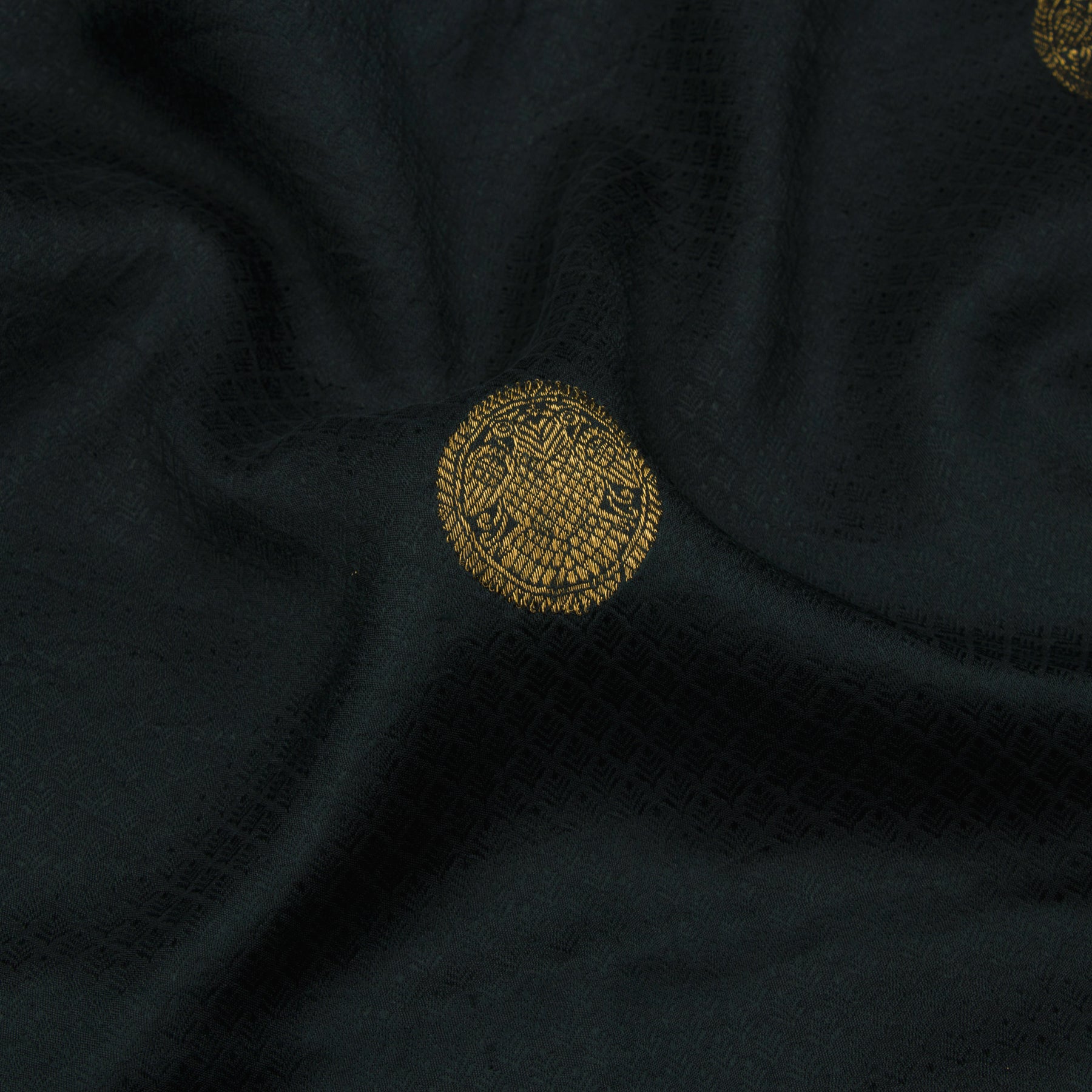 Kanakavalli Kanjivaram Silk Sari 21-599-HS001-02717 - Fabric View