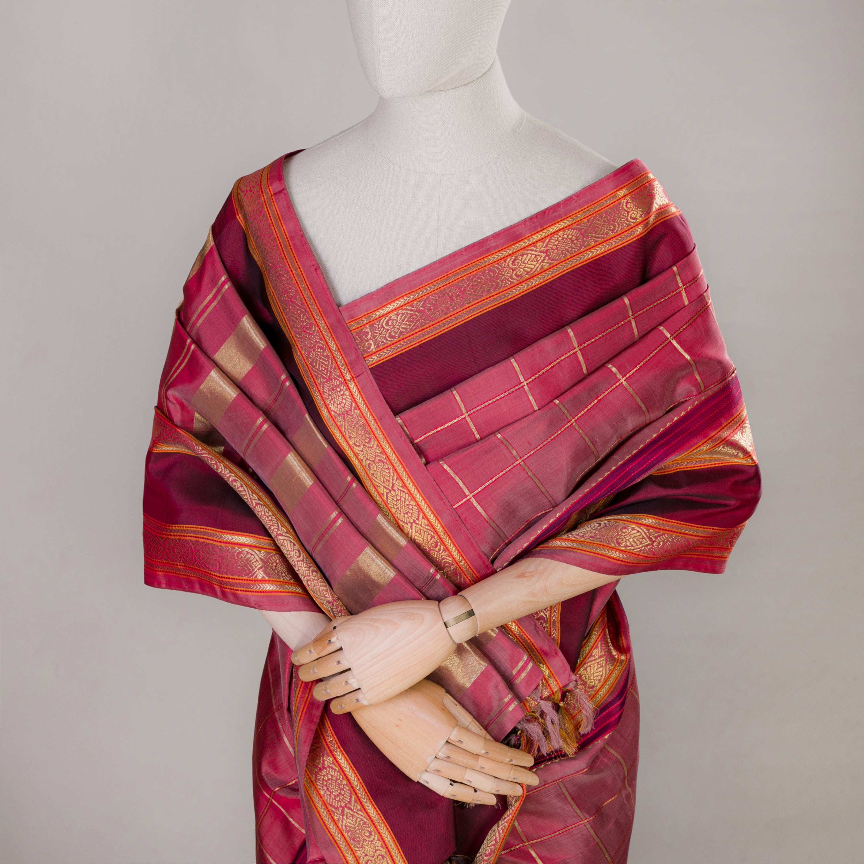 Kanakavalli Kanjivaram Silk Sari 22-040-HS001-09367 - Drape View 3