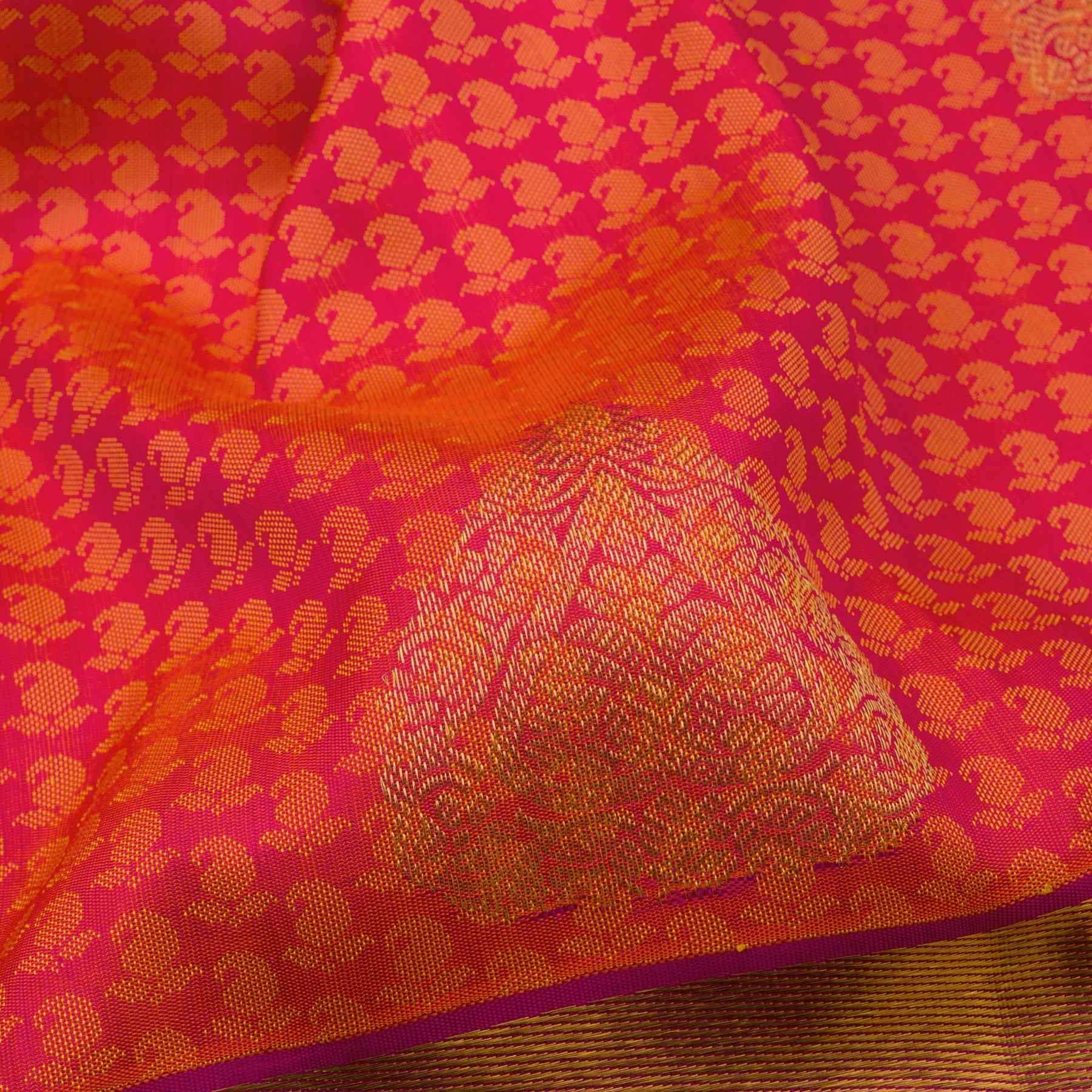 Kanakavalli Kanjivaram Silk Sari 22-092-HS001-04093 - Fabric View