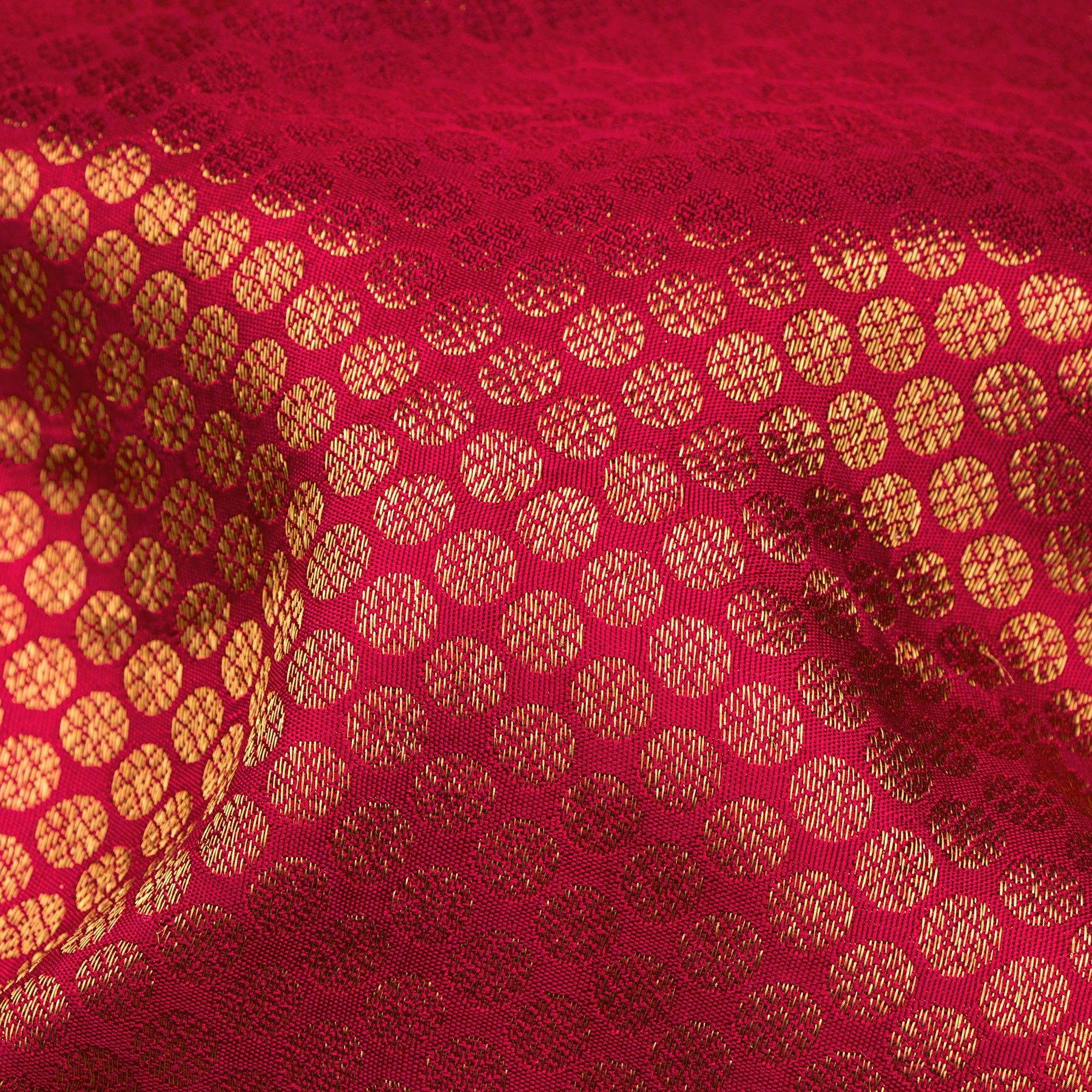 Kanakavalli Kanjivaram Silk Sari 22-110-HS001-07507 Fabric View