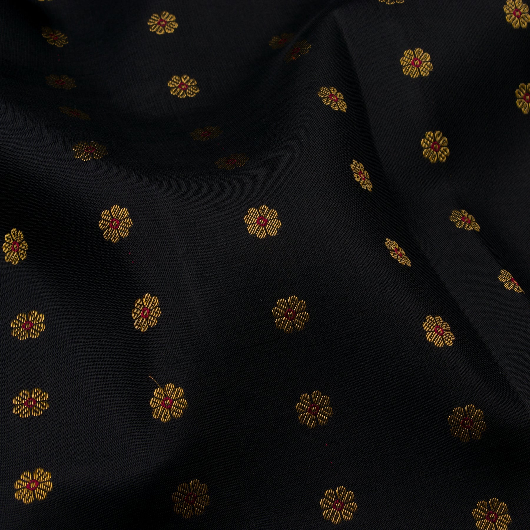 Kanakavalli Kanjivaram Silk Sari 22-595-HS001-13488 - Fabric View