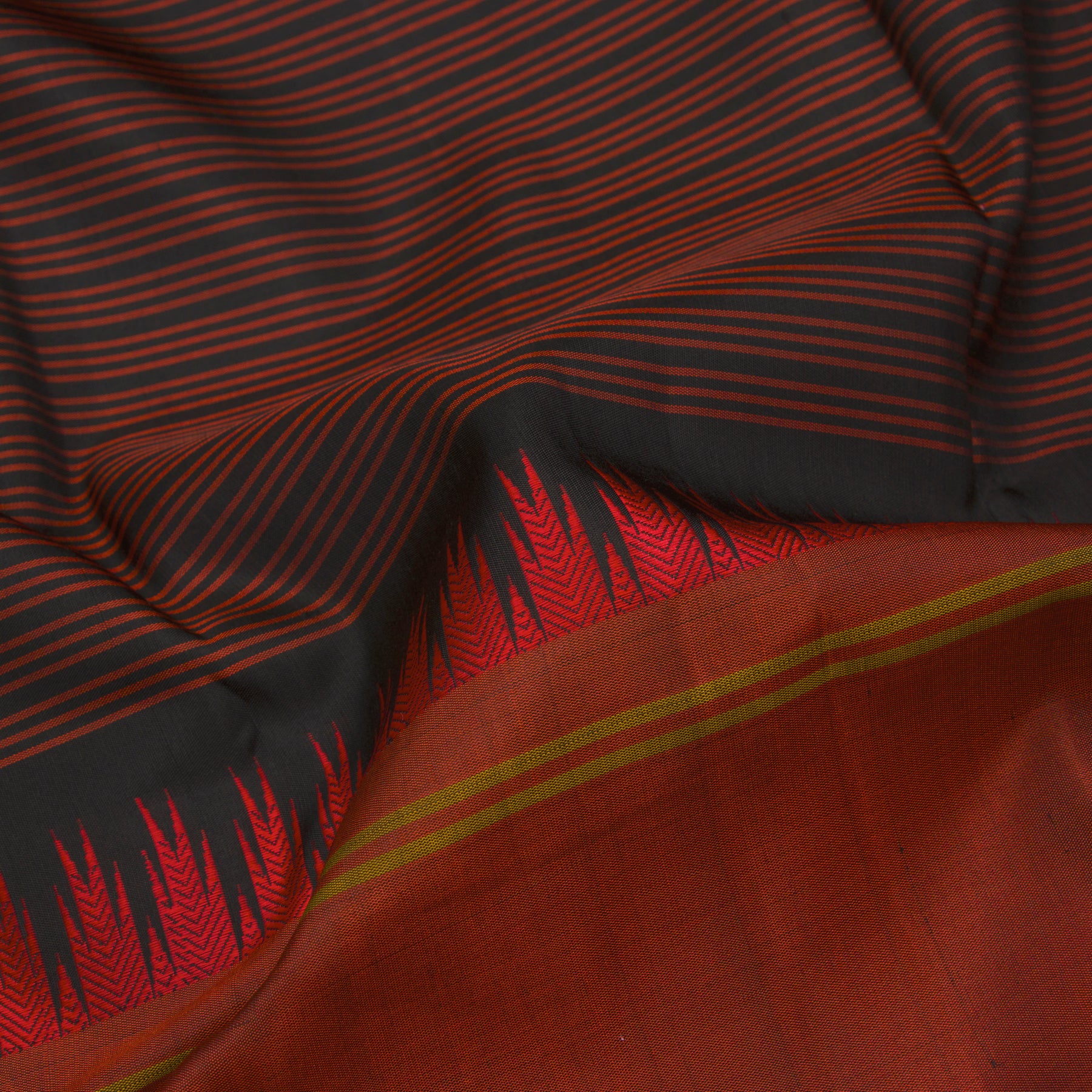 Kanakavalli Kanjivaram Silk Sari 22-598-HS001-03528 - Fabric View