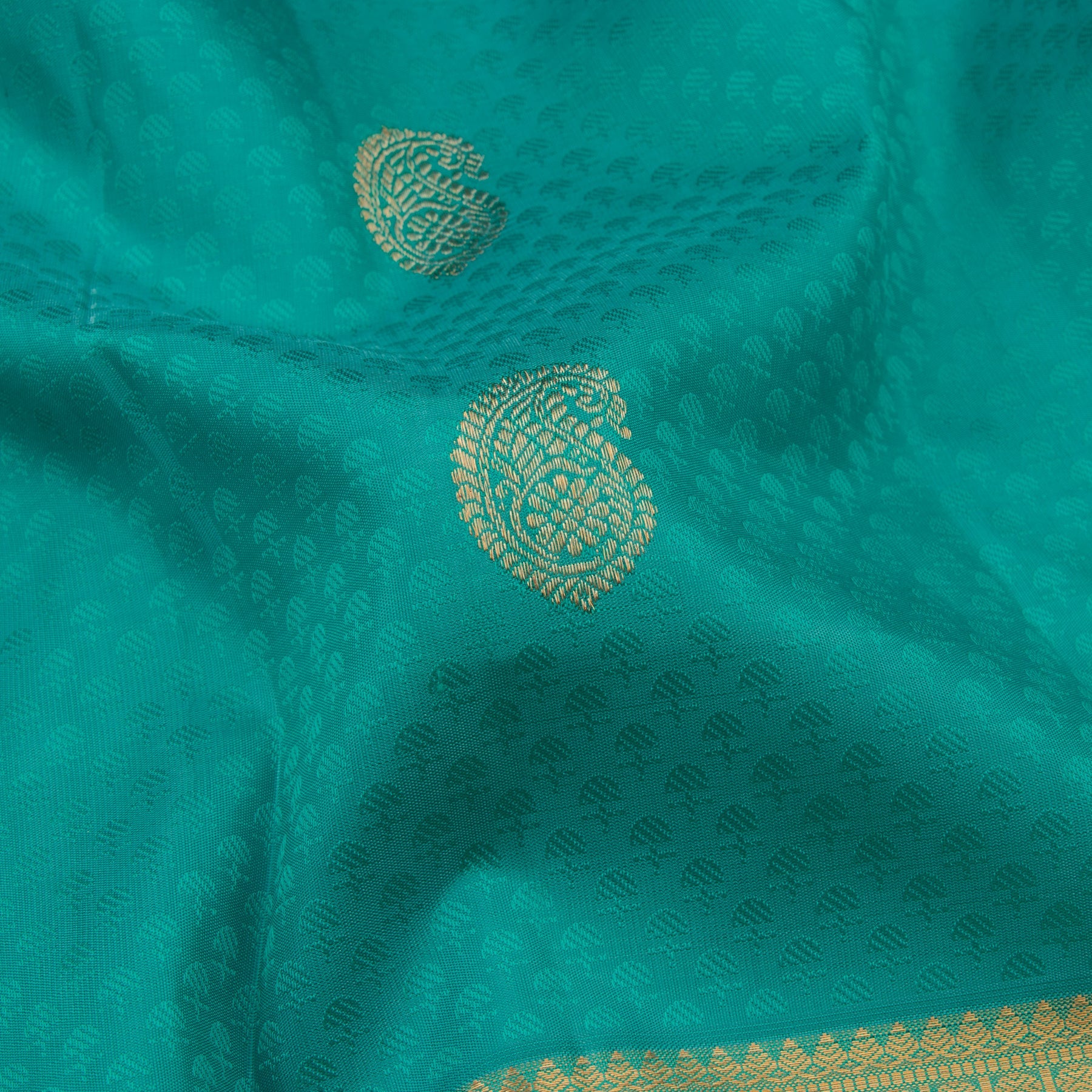 Kanakavalli Kanjivaram Silk Sari 22-599-HS001-05867 - Fabric View