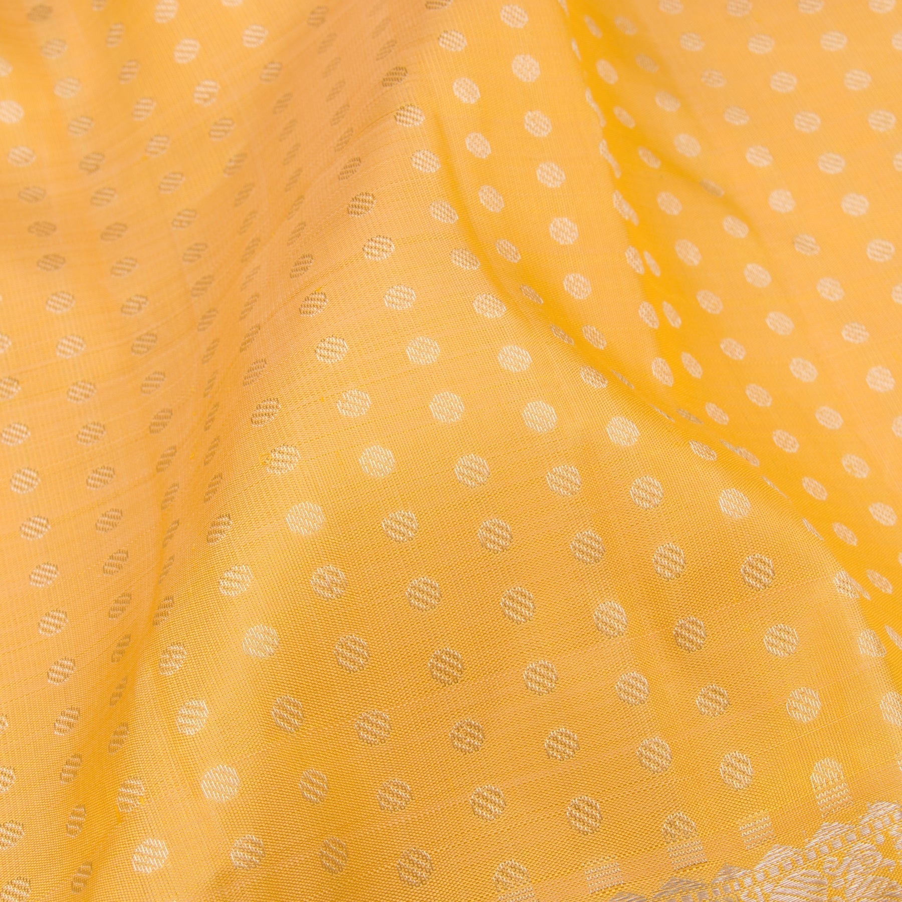 Kanakavalli Kanjivaram Silk Sari 22-599-HS001-12105 - Fabric View