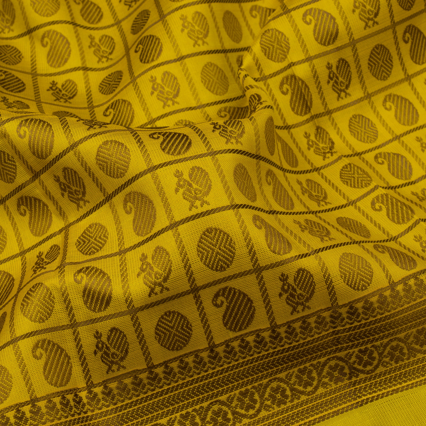 Kanakavalli Kanjivaram Silk Sari 22-599-HS001-13096 - Fabric View