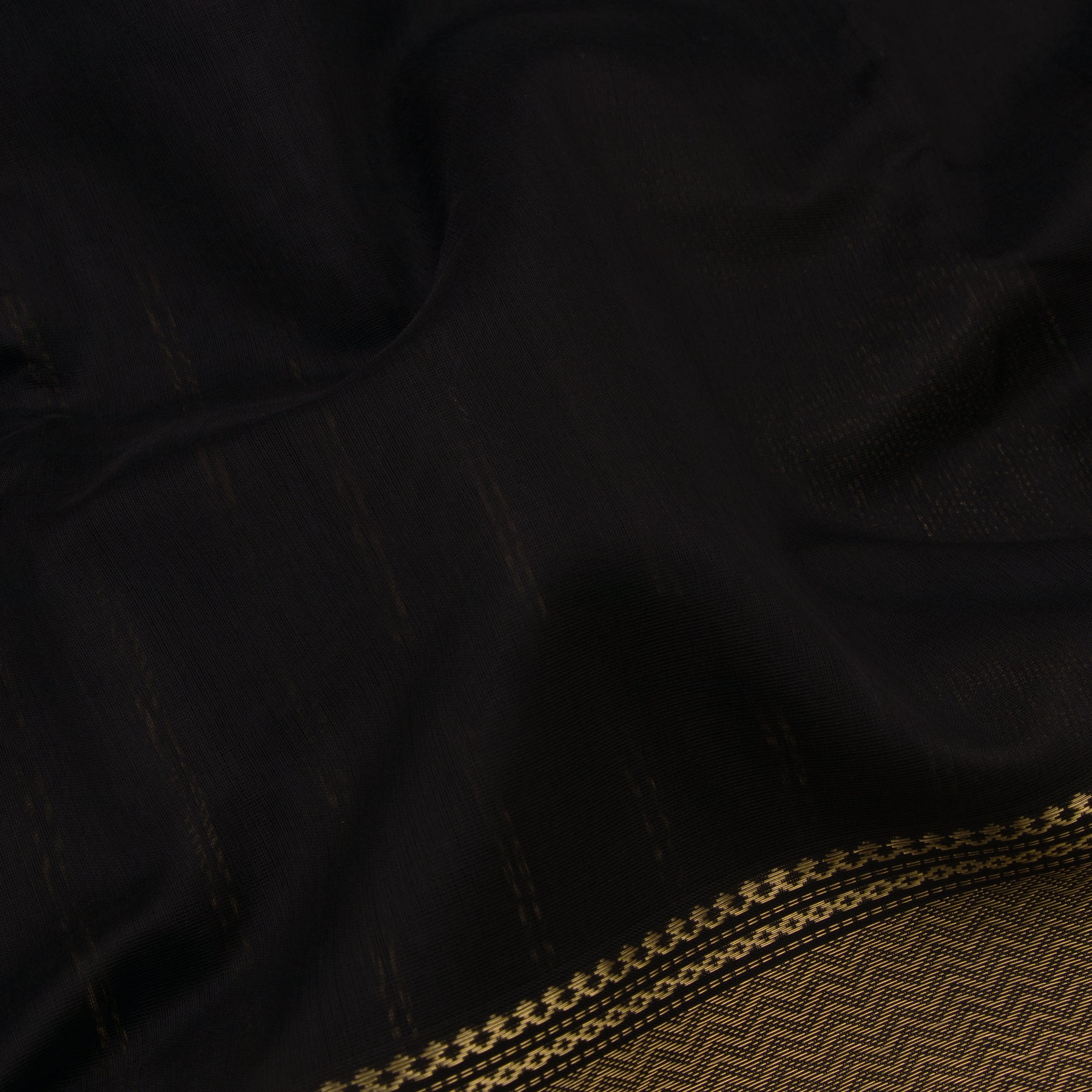 Kanakavalli Silk/Cotton Sari 22-610-HS005-11376 - Fabric View