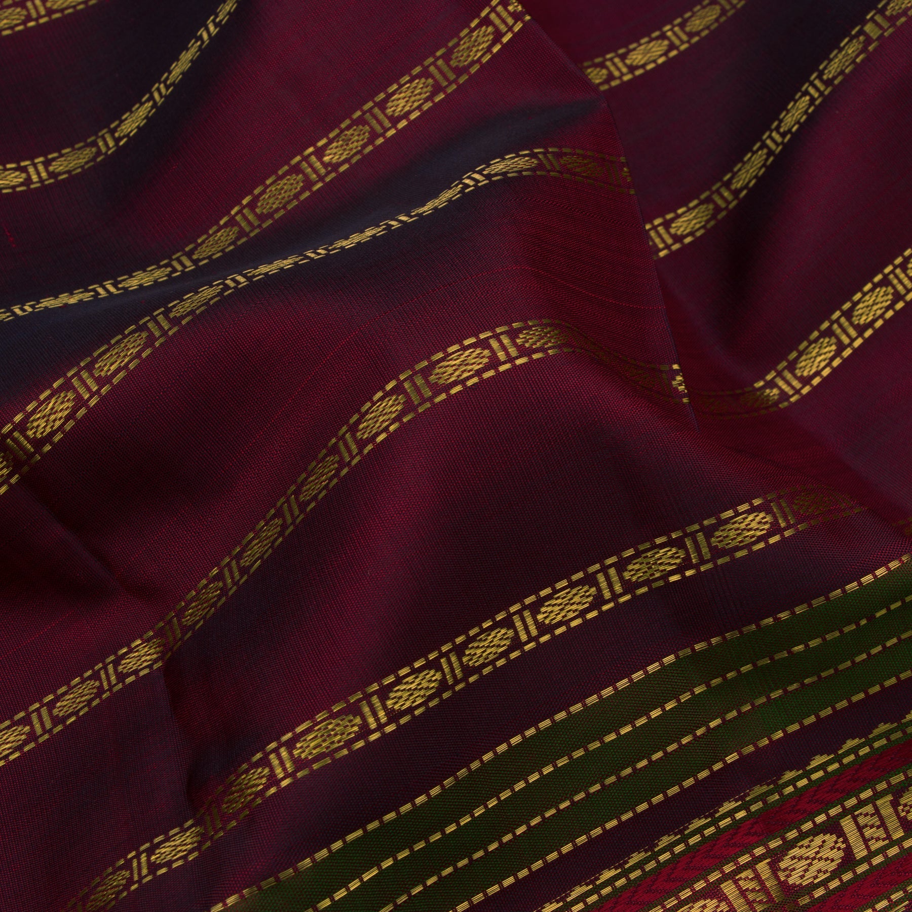 Kanakavalli Kanjivaram Silk Sari 23-040-HS001-02433 - Fabric View