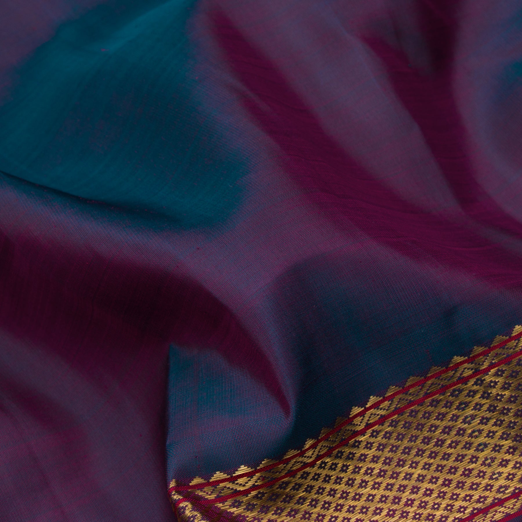 Kanakavalli Kanjivaram Silk Sari 23-040-HS001-04603 - Fabric View