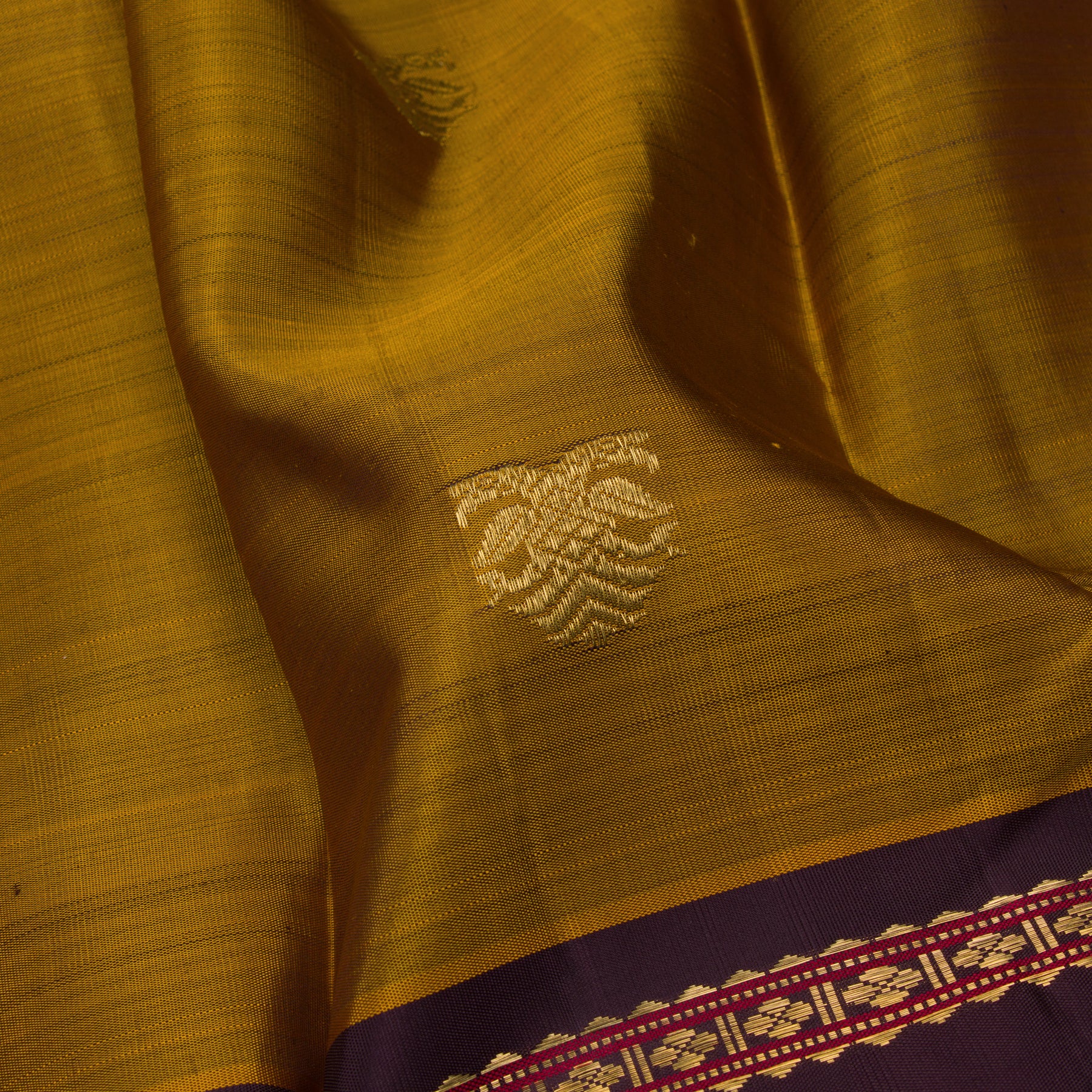 Perfectly Paired: 06235-02377 - Fabric View