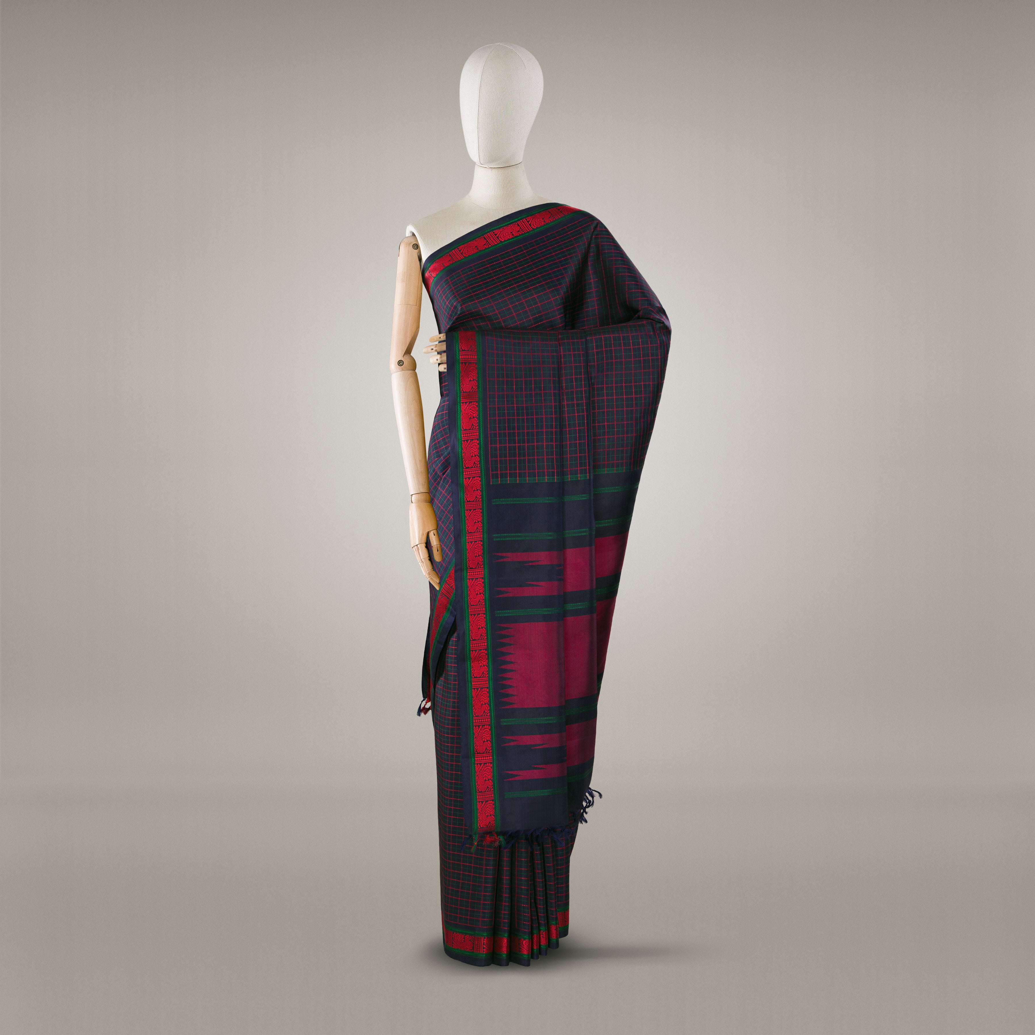 Kanakavalli Kanjivaram Silk Sari 23-040-HS001-11572 - Drape View