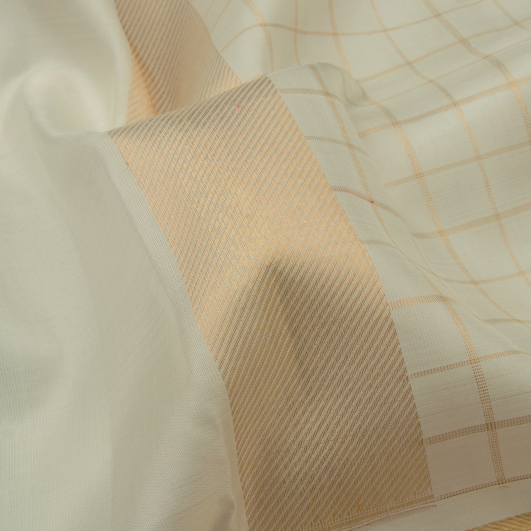 Kanakavalli Kanjivaram Silk Angavastram Set 23-110-HA001-03077 - Detail Fabric View