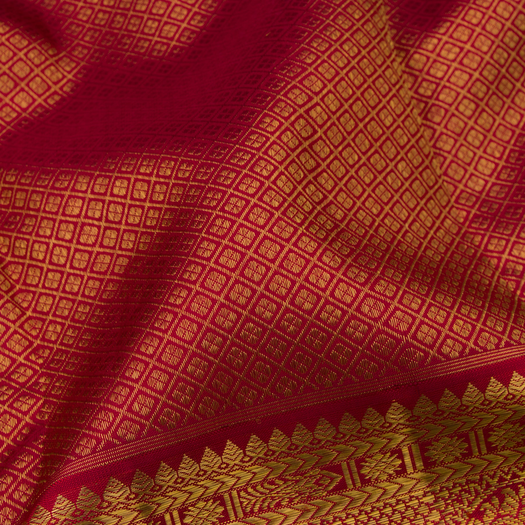 Kanakavalli Kanjivaram Silk Sari 23-110-HS001-00069 - Fabric View