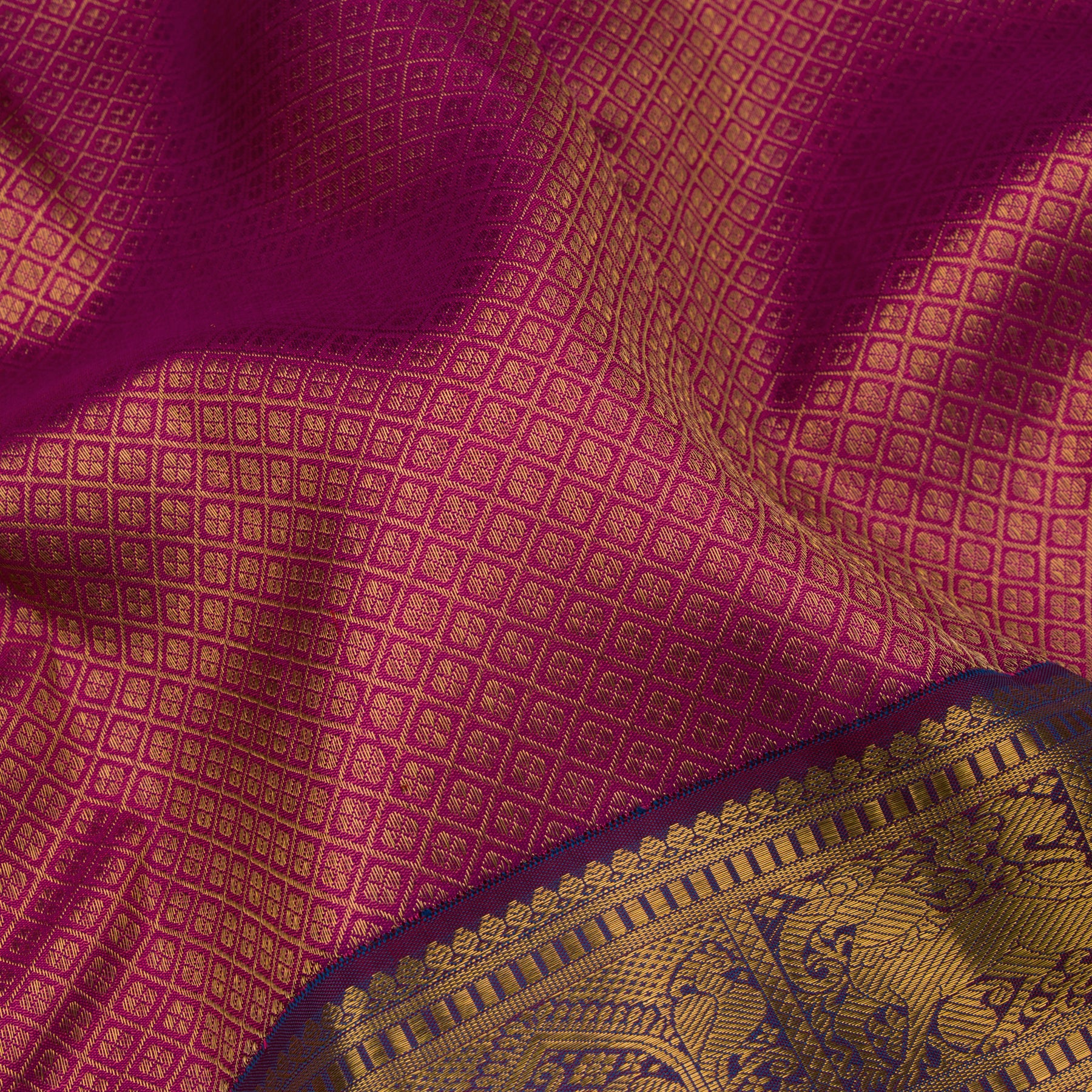 Kanakavalli Kanjivaram Silk Sari 23-110-HS001-00071 - Fabric View