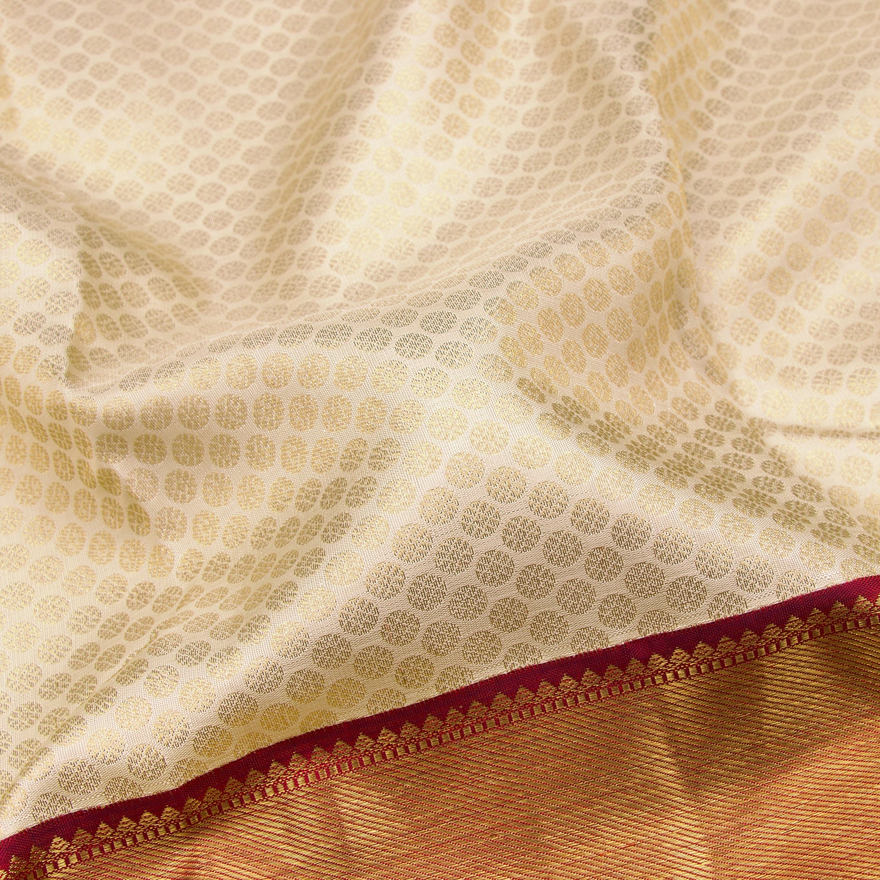Kanakavalli Kanjivaram Silk Sari 23-110-HS001-00973 - Fabric View