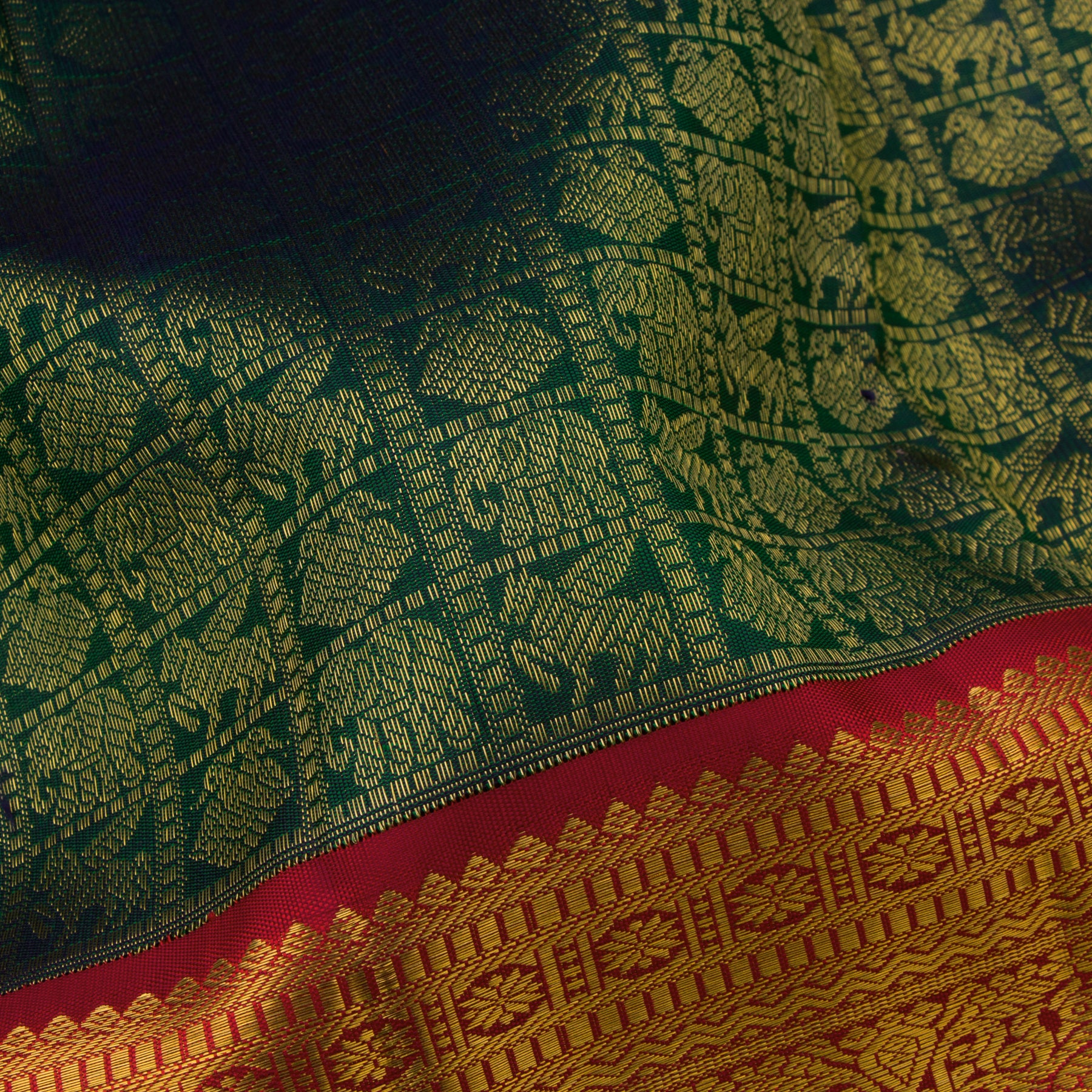 Kanakavalli Kanjivaram Silk Sari 23-110-HS001-00977 - Fabric View
