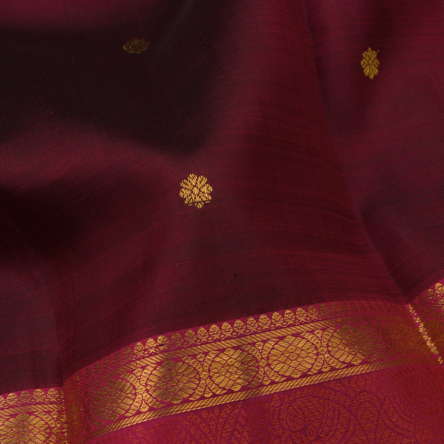 Kanakavalli Kanjivaram Silk Sari 23-110-HS001-01023 - Fabric View