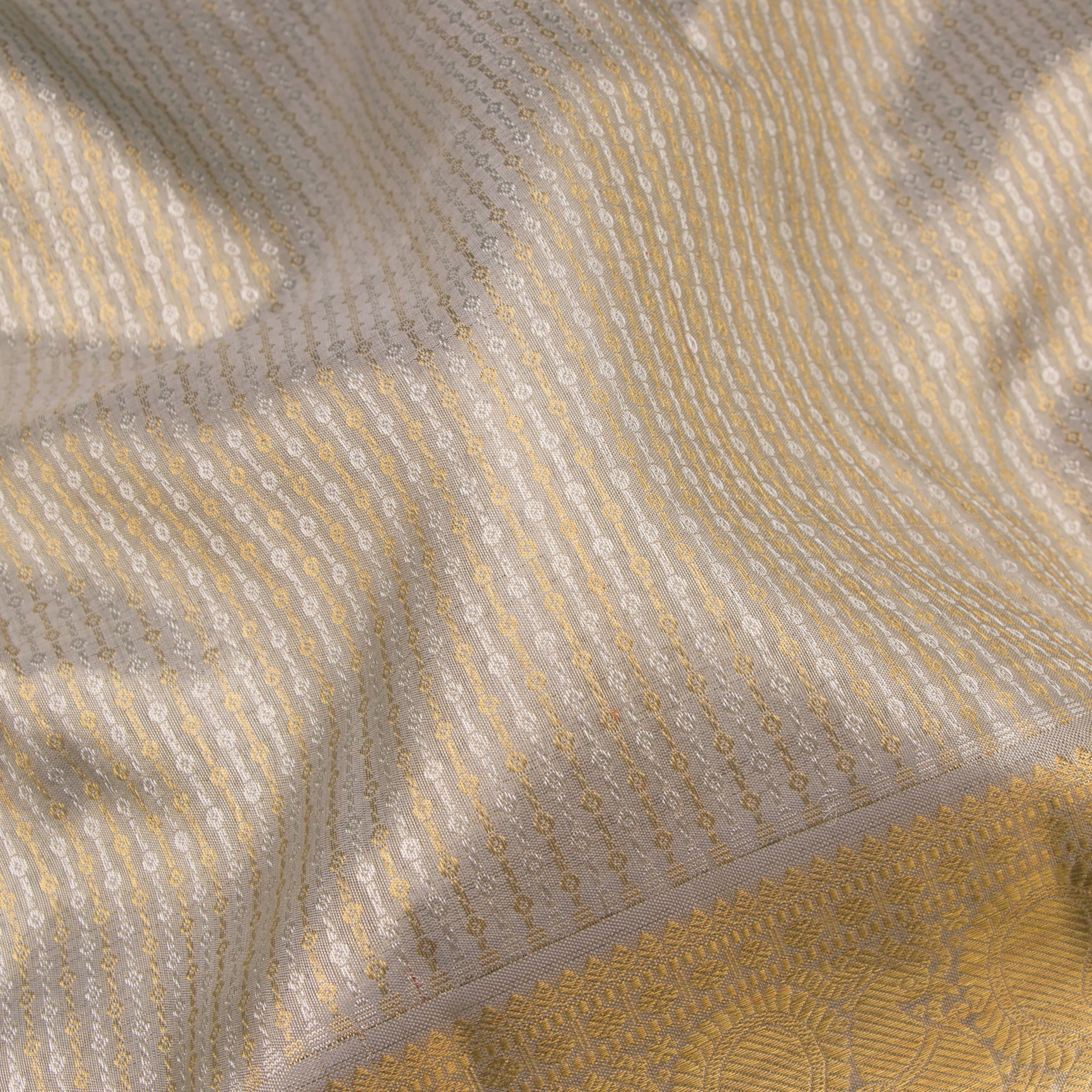 Kanakavalli Kanjivaram Silk Sari 23-110-HS001-02144 - Fabric View