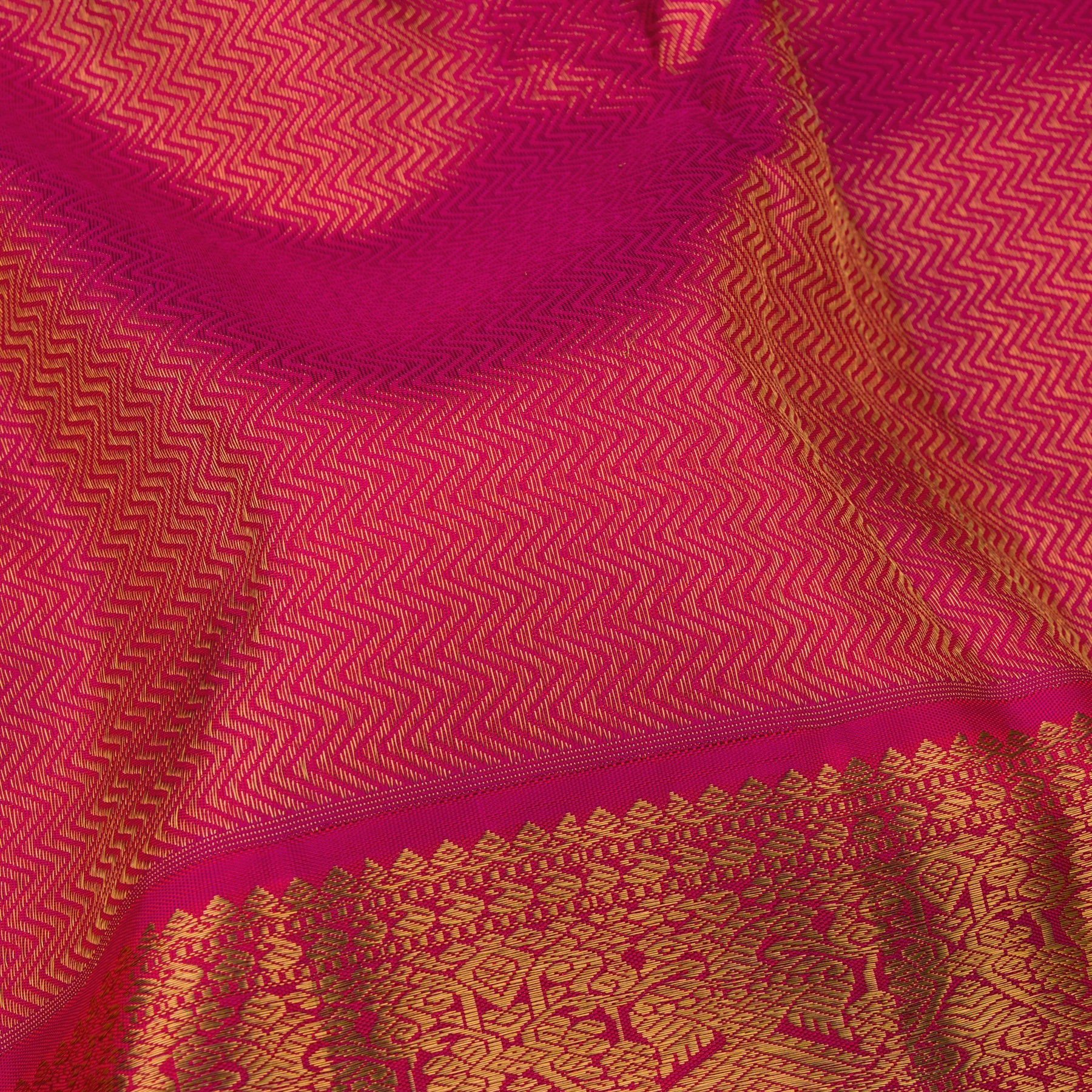 Kanakavalli Kanjivaram Silk Sari 23-110-HS001-03022 - Fabric View