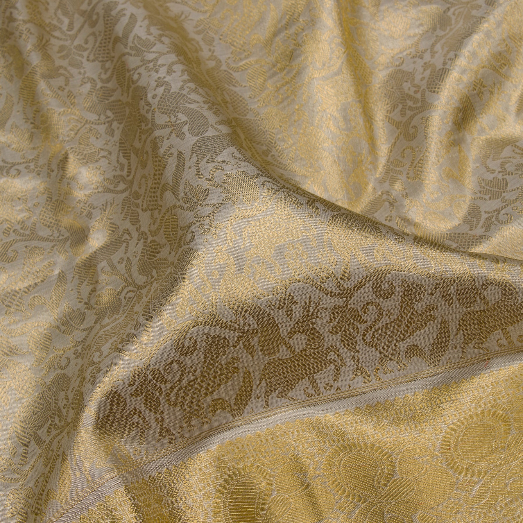 Kanakavalli Kanjivaram Silk Sari 24-110-HS001-13173 - Fabric View