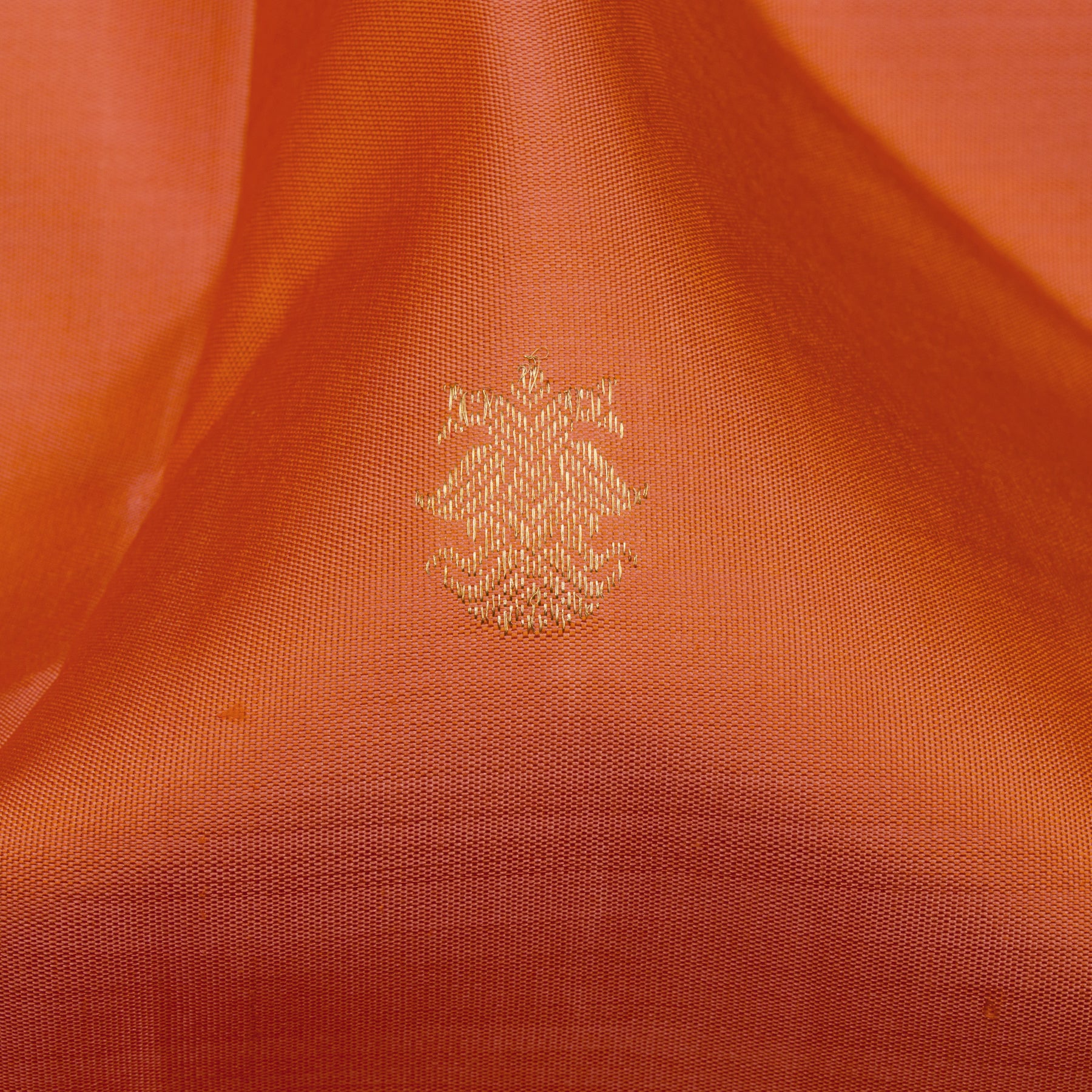 Kanakavalli Kanjivaram Silk Sari 23-110-HS001-13586 - Fabric View