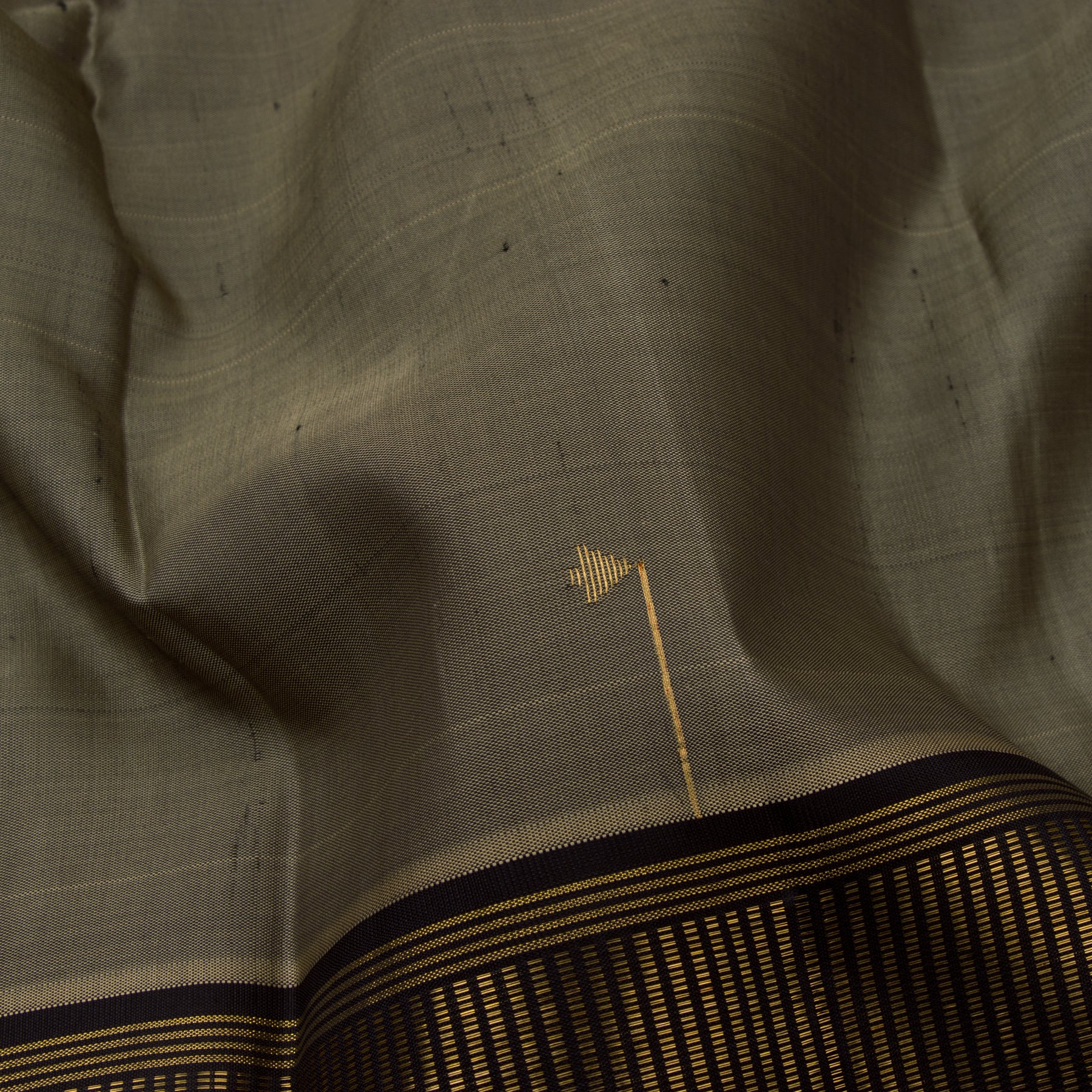 Kanakavalli Kanjivaram Silk Sari 23-560-HS001-03320 - Fabric View