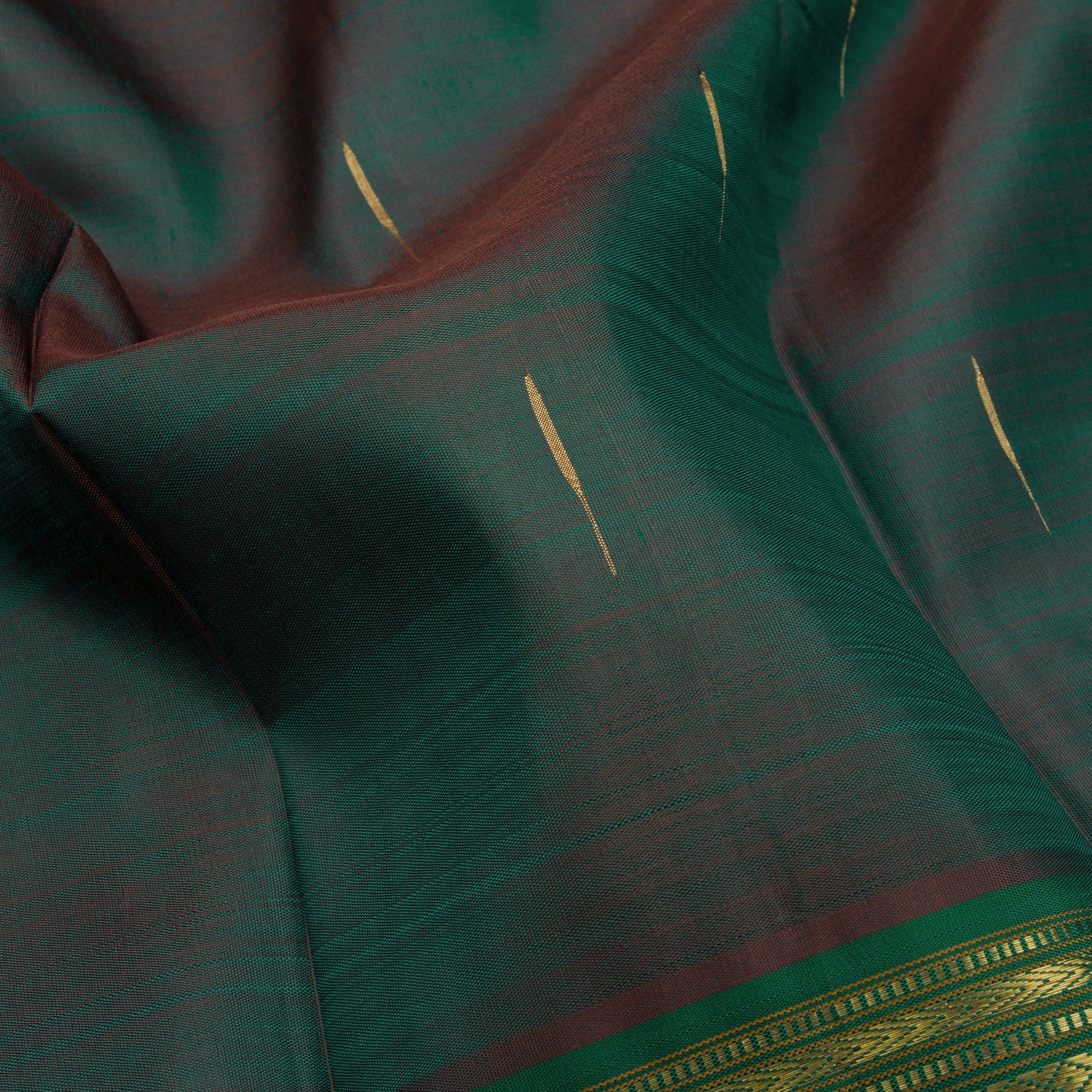 Kanakavalli Kanjivaram Silk Sari 23-560-HS001-04629 - Fabric View