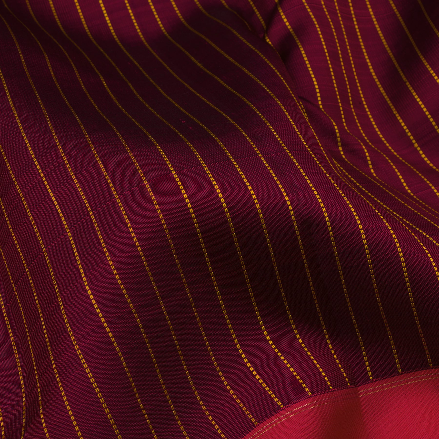 Kanakavalli Kanjivaram Silk Sari 23-595-HS001-01803 - Fabric View