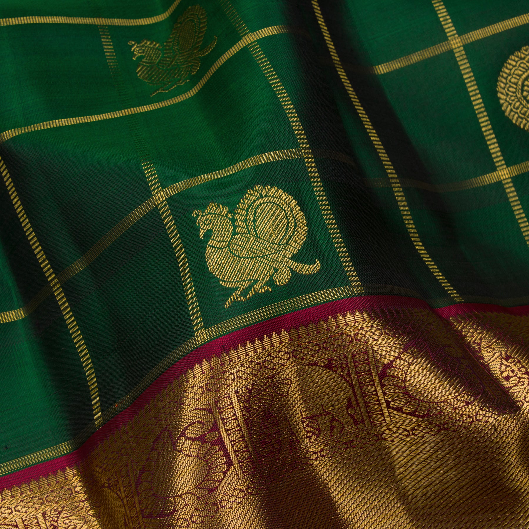 Kanakavalli Kanjivaram Silk Sari 23-595-HS001-06679 - Fabric View