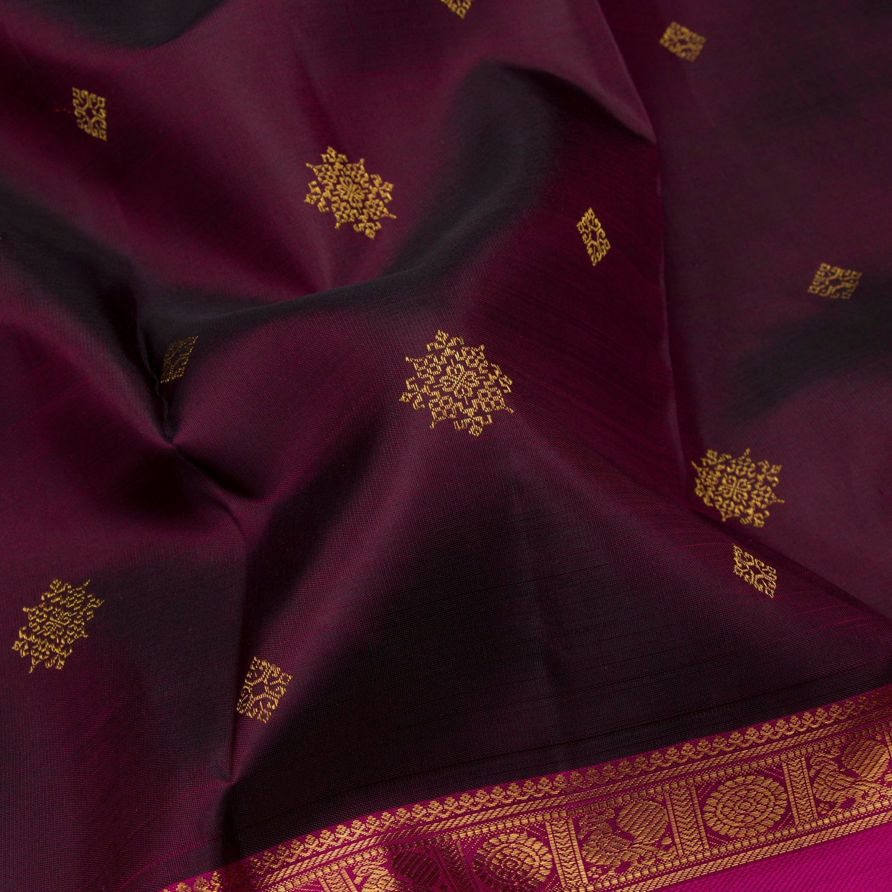 Kanakavalli Kanjivaram Silk Sari 23-595-HS001-10631 - Fabric View