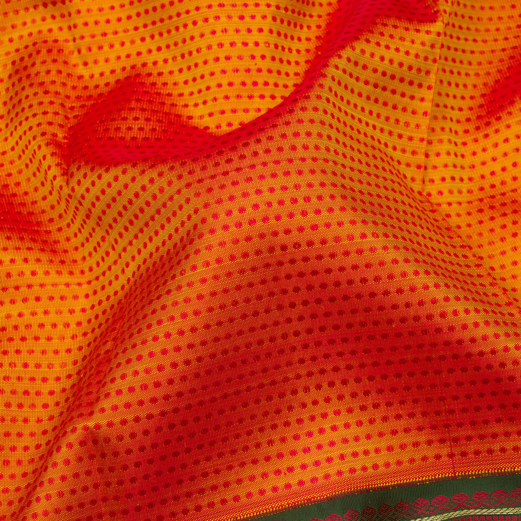 Kanakavalli Kanjivaram Silk Sari 23-595-HS001-12162 - Fabric View