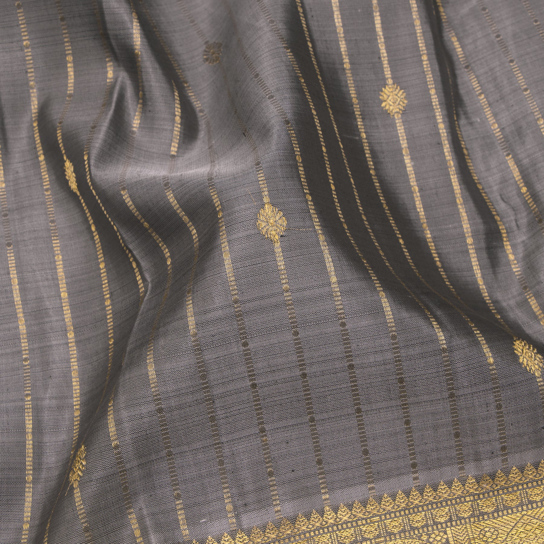 Kanakavalli Kanjivaram Silk Sari 23-599-HS001-04087 - Fabric View