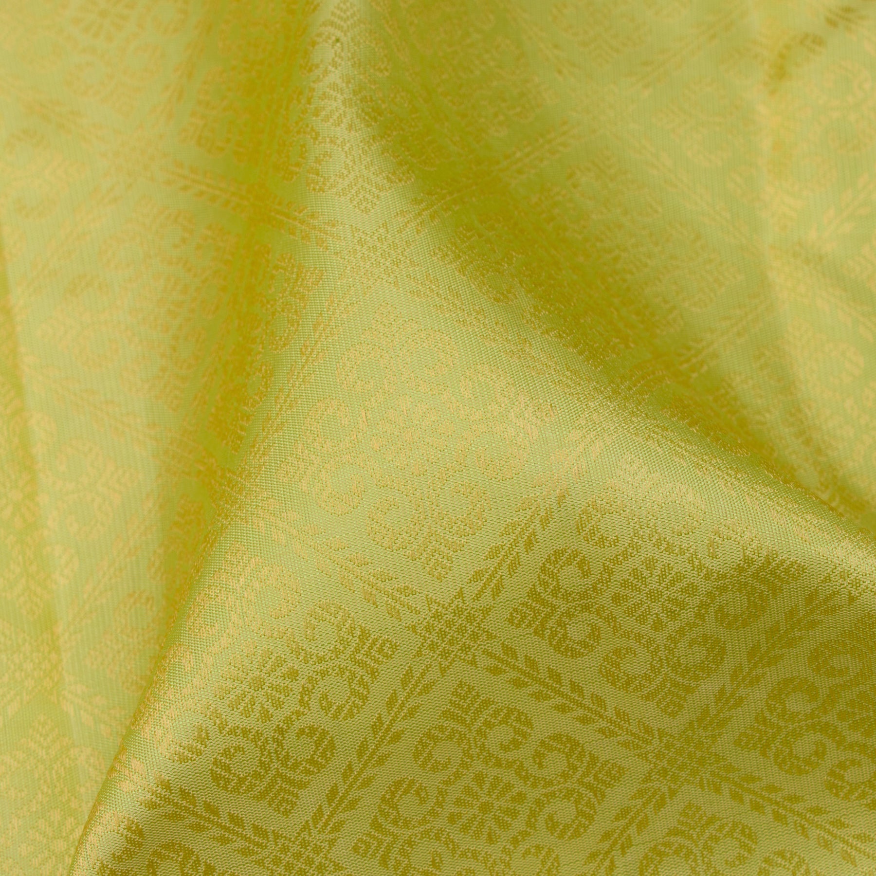 Kanakavalli Kanjivaram Silk Sari 23-599-HS001-06140 - Fabric View