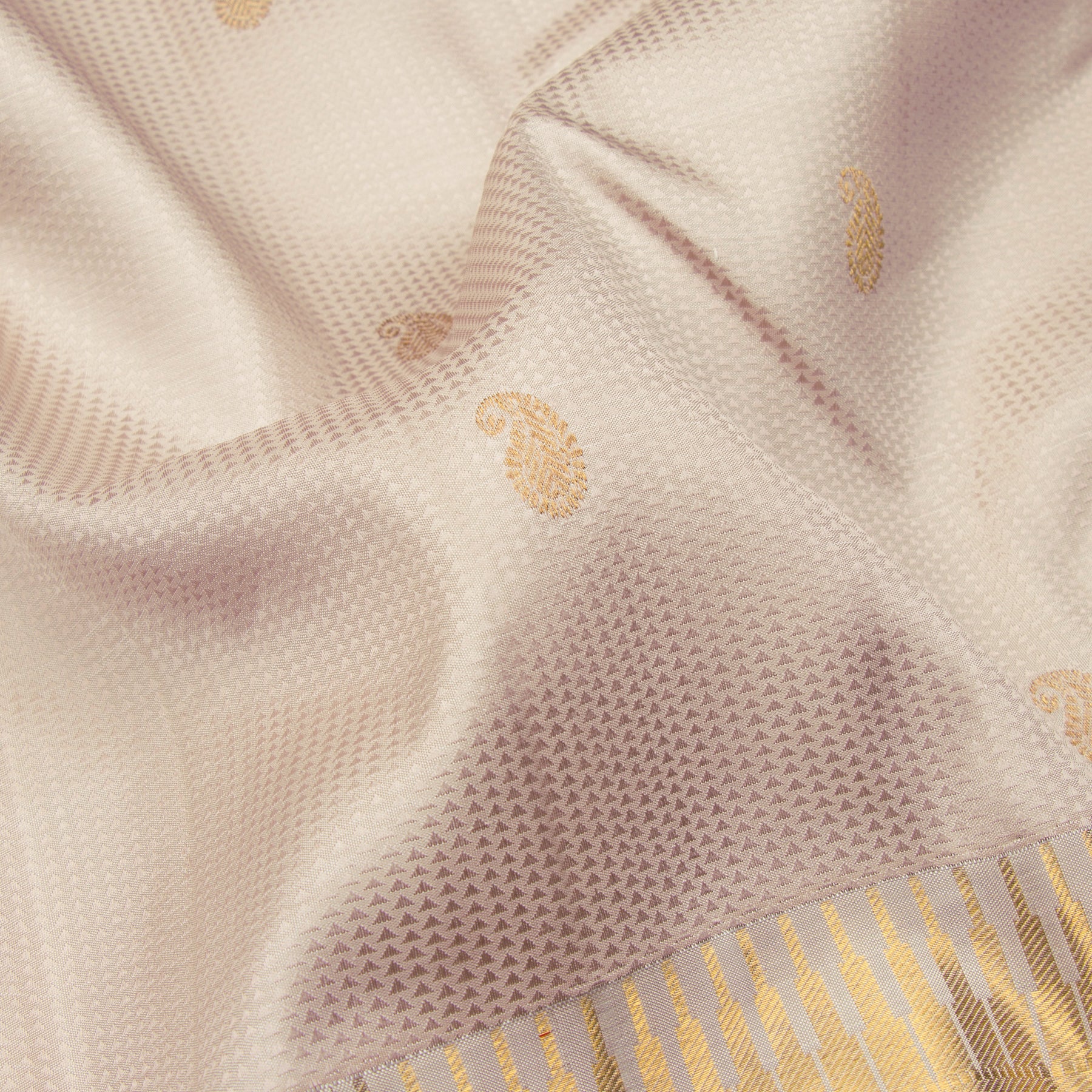 Kanakavalli Kanjivaram Silk Sari 23-611-HS001-06311 - Fabric View