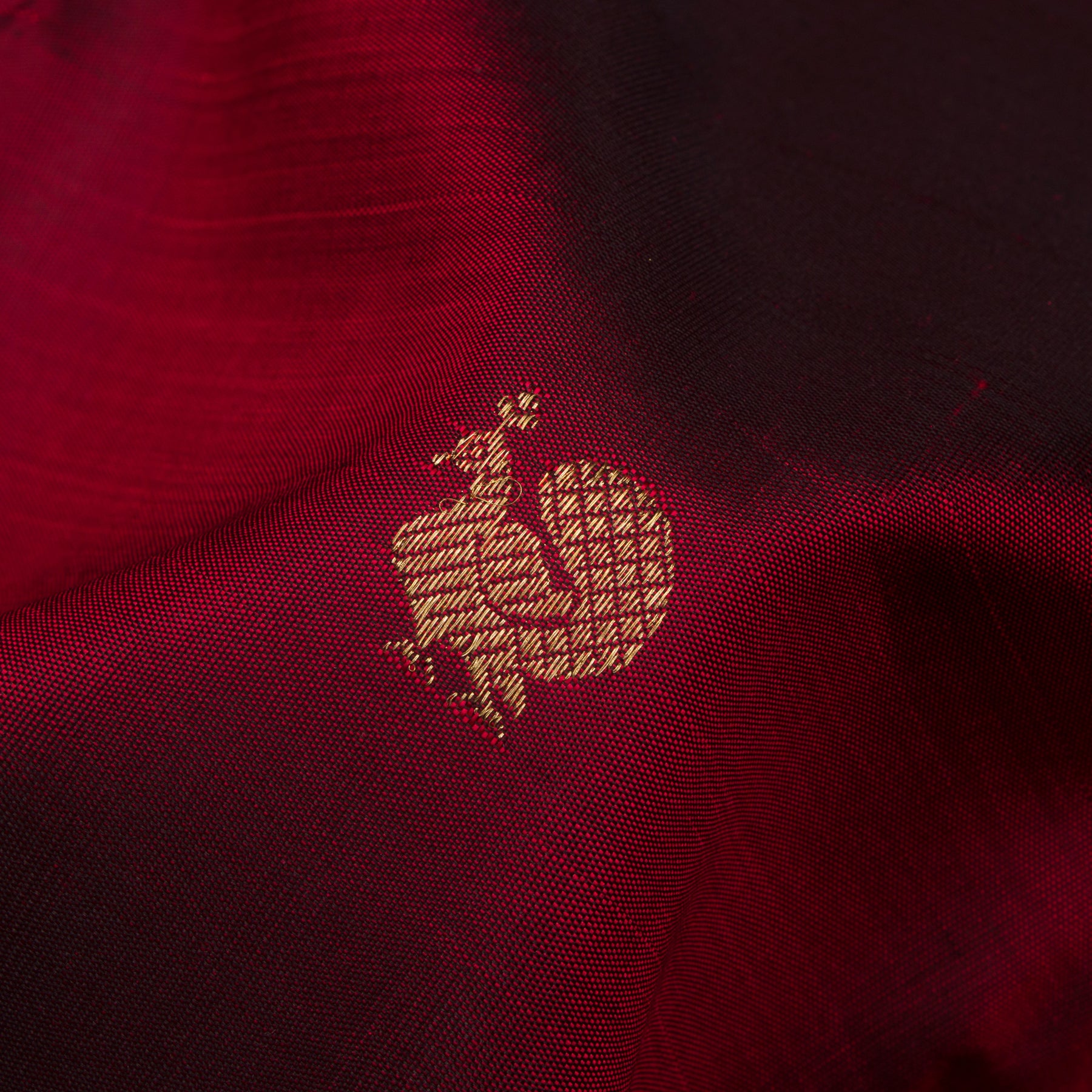 Kanakavalli Kanjivaram Silk Sari 24-040-HS001-08161 - Fabric View