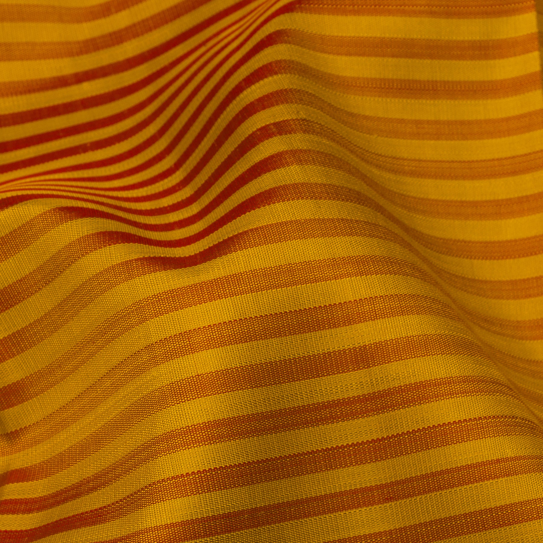Kanakavalli Kanjivaram Silk Sari 24-040-HS001-10916 - Fabric View