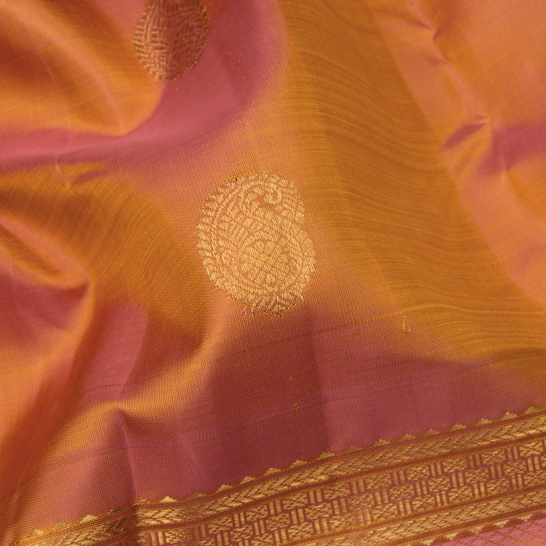 Kanakavalli Kanjivaram Silk Sari 24-040-HS001-12366 - Fabric View