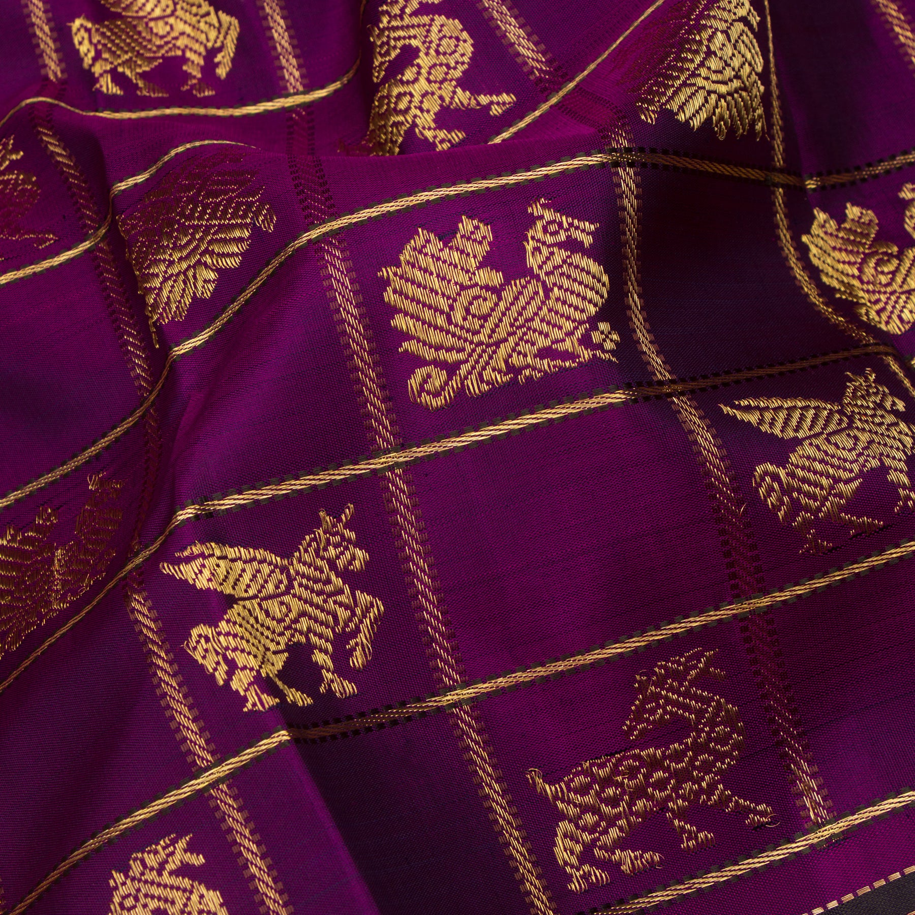 Kanakavalli Kanjivaram Silk Sari 24-041-HS001-12432 - Fabric View