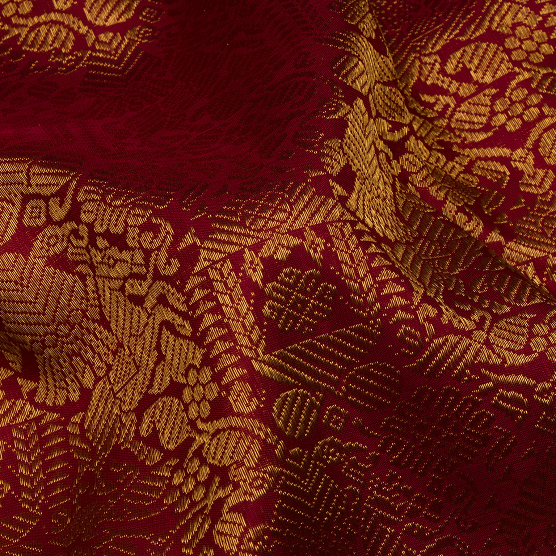 Kanakavalli Kanjivaram Silk Sari 24-041-HS001-12438 - Fabric View
