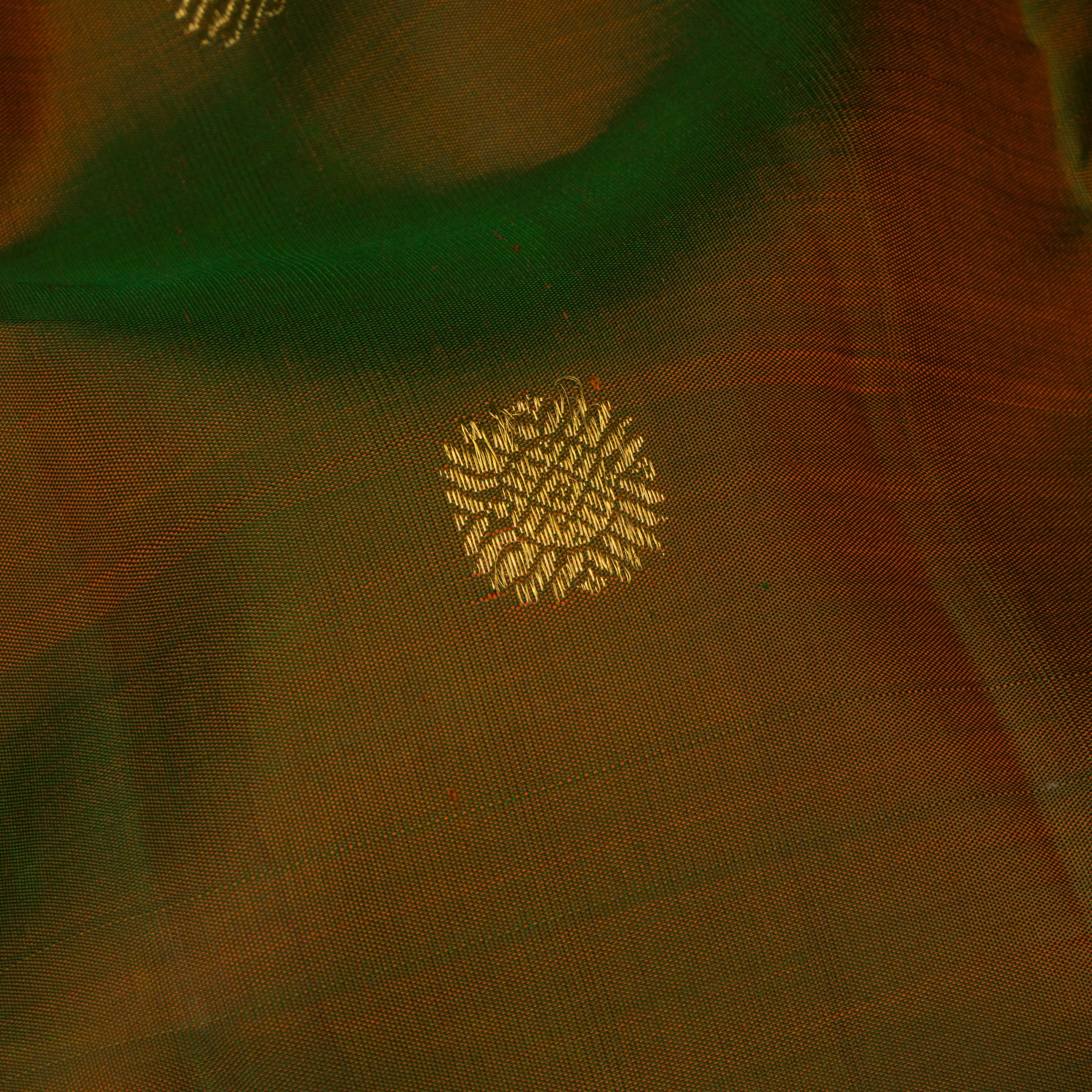 Kanakavalli Kanjivaram Silk Sari 24-041-HS001-14331 - Fabric View