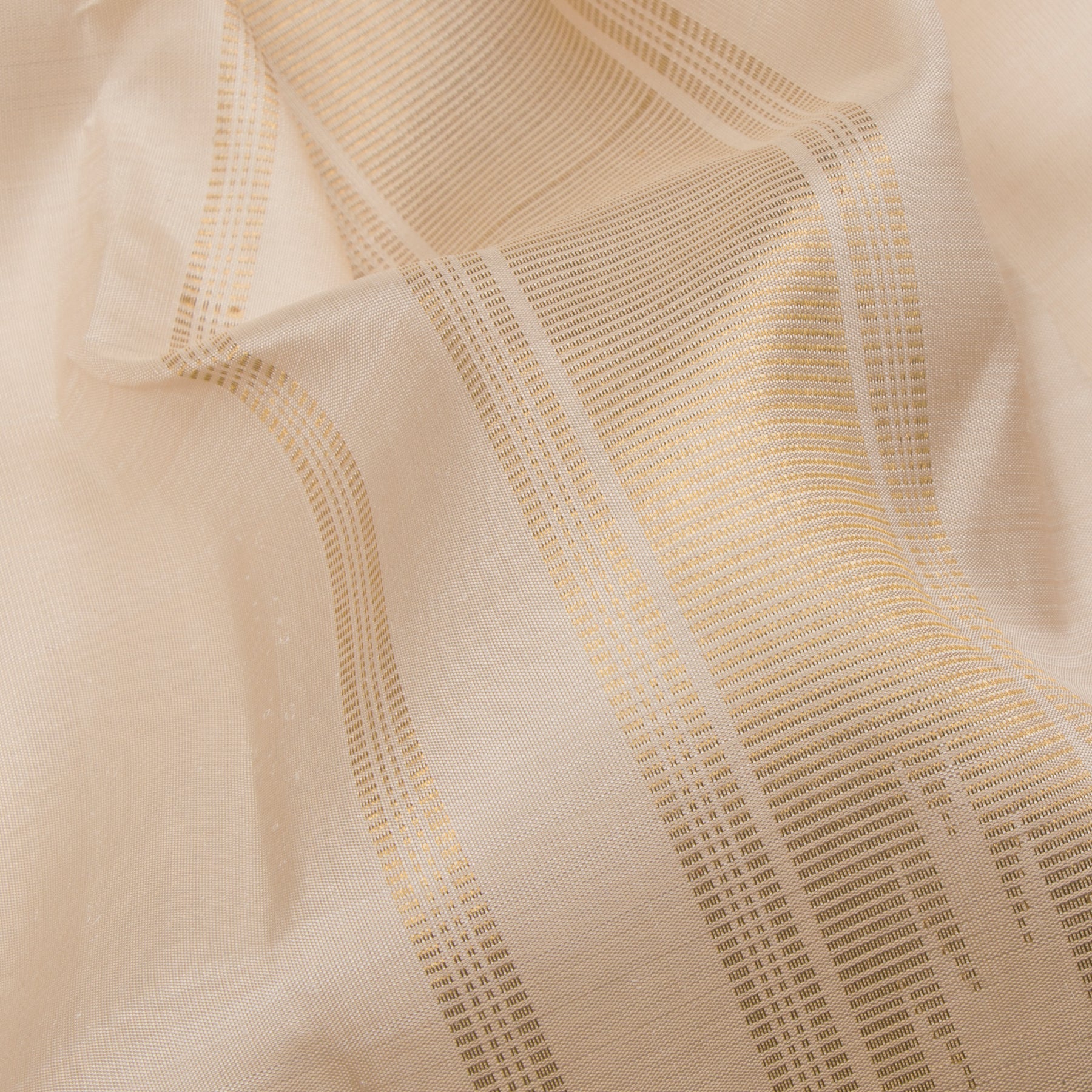 Kanakavalli Kanjivaram Silk Angavastram CO-ORD 24-110-AF001-13947 - Detailed Fabric View