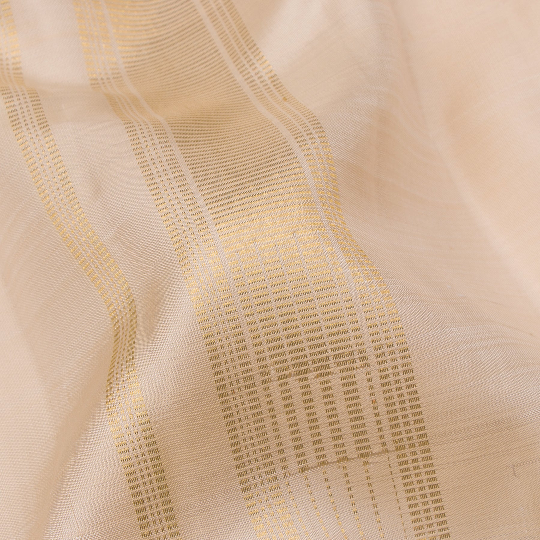 Kanakavalli Kanjivaram Silk Angavastram CO-ORD 24-110-AF001-13950 - Detailed Fabric View