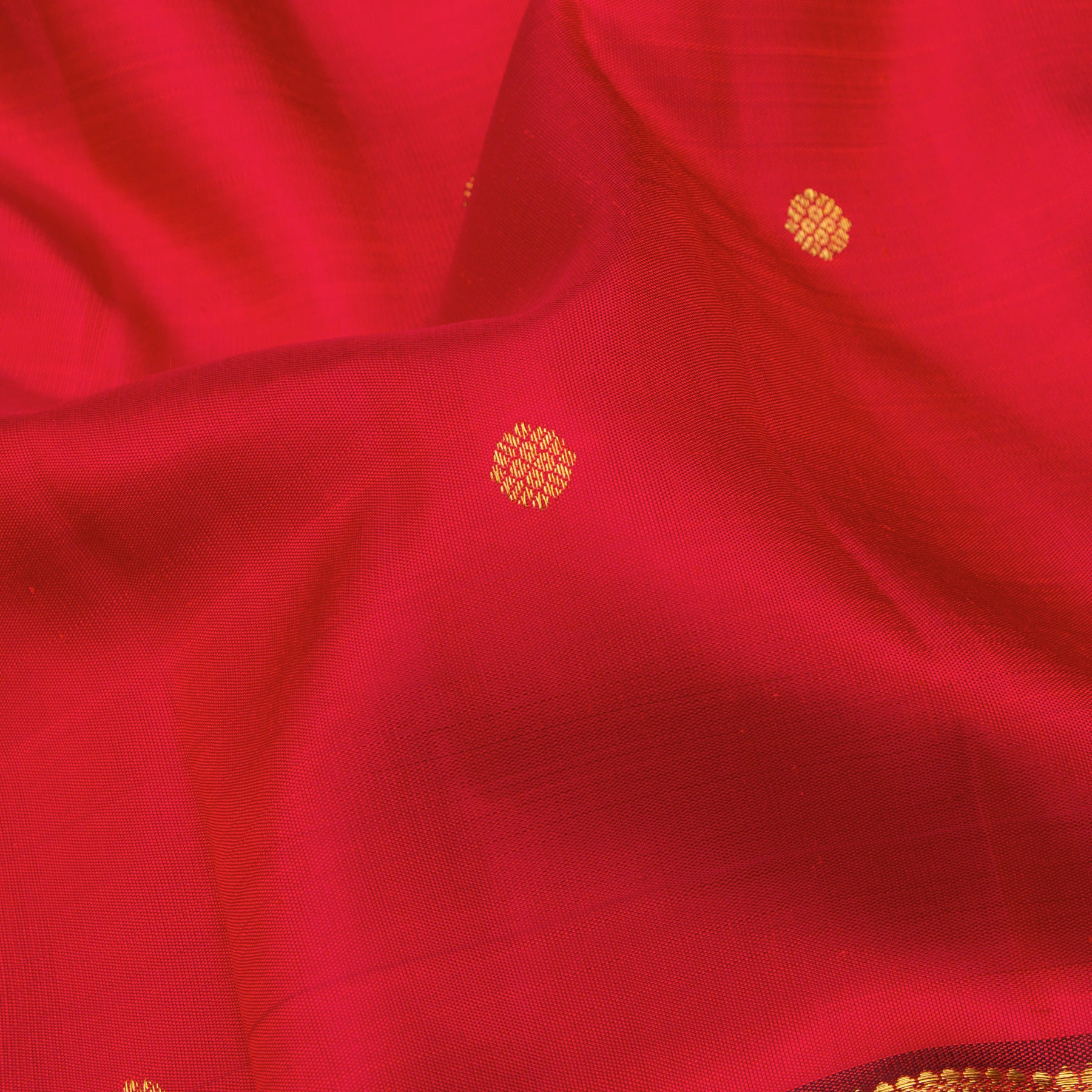 Kanakavalli Kanjivaram Silk Sari 24-110-HS001-00585 - Fabric View