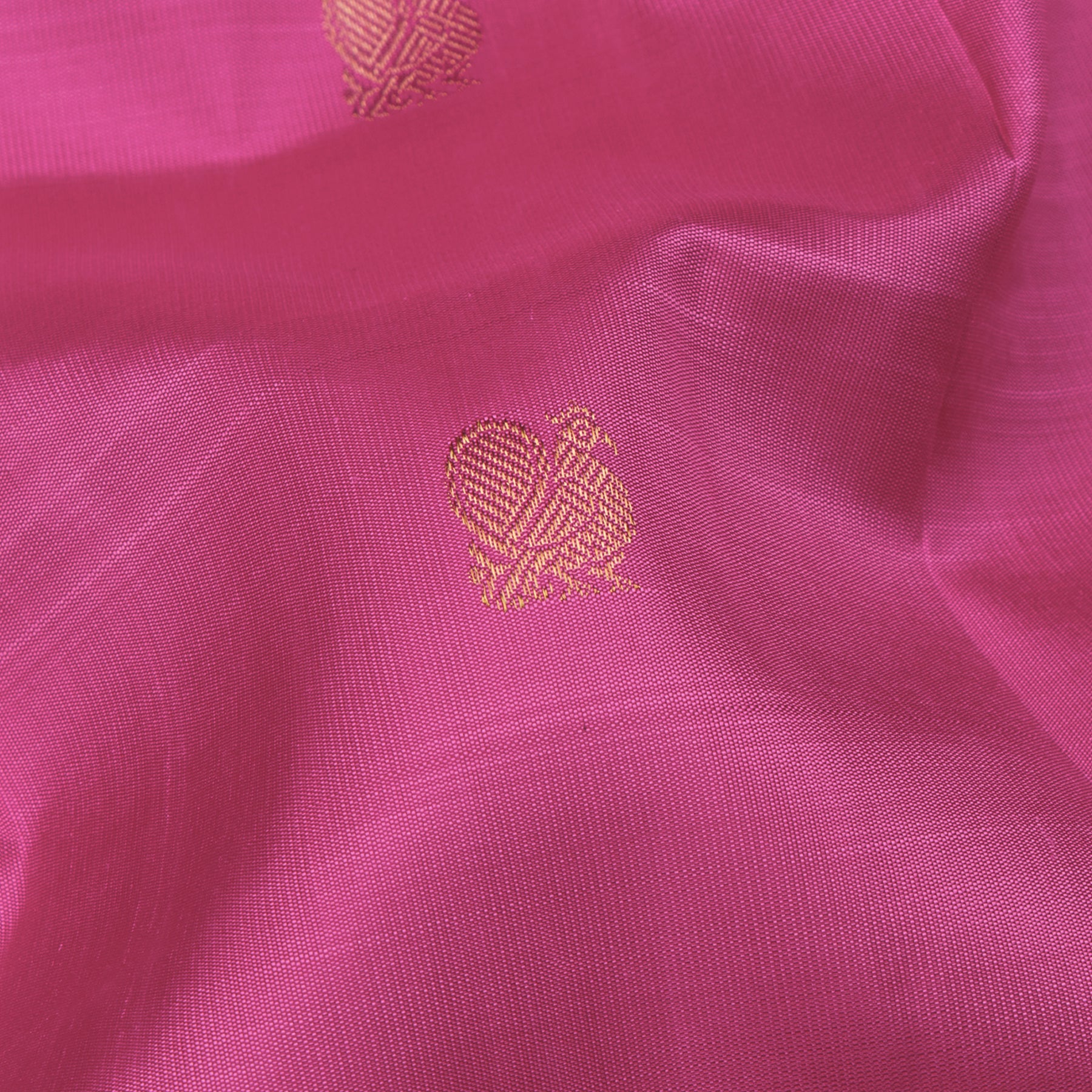 Kanakavalli Kanjivaram Silk Sari 24-110-HS001-07499 - Fabric View