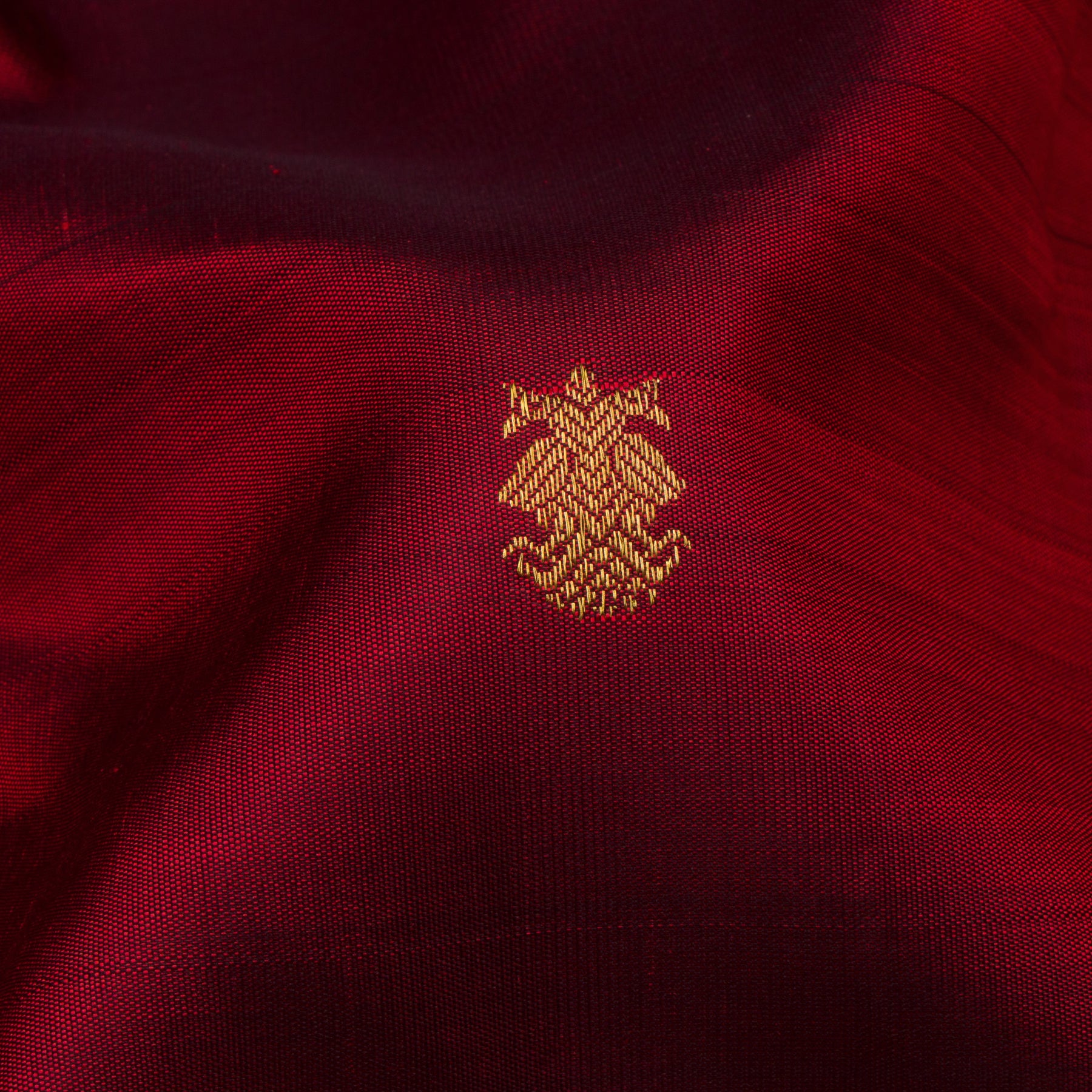 Kanakavalli Kanjivaram Silk Sari 24-110-HS001-12032 - Fabric View