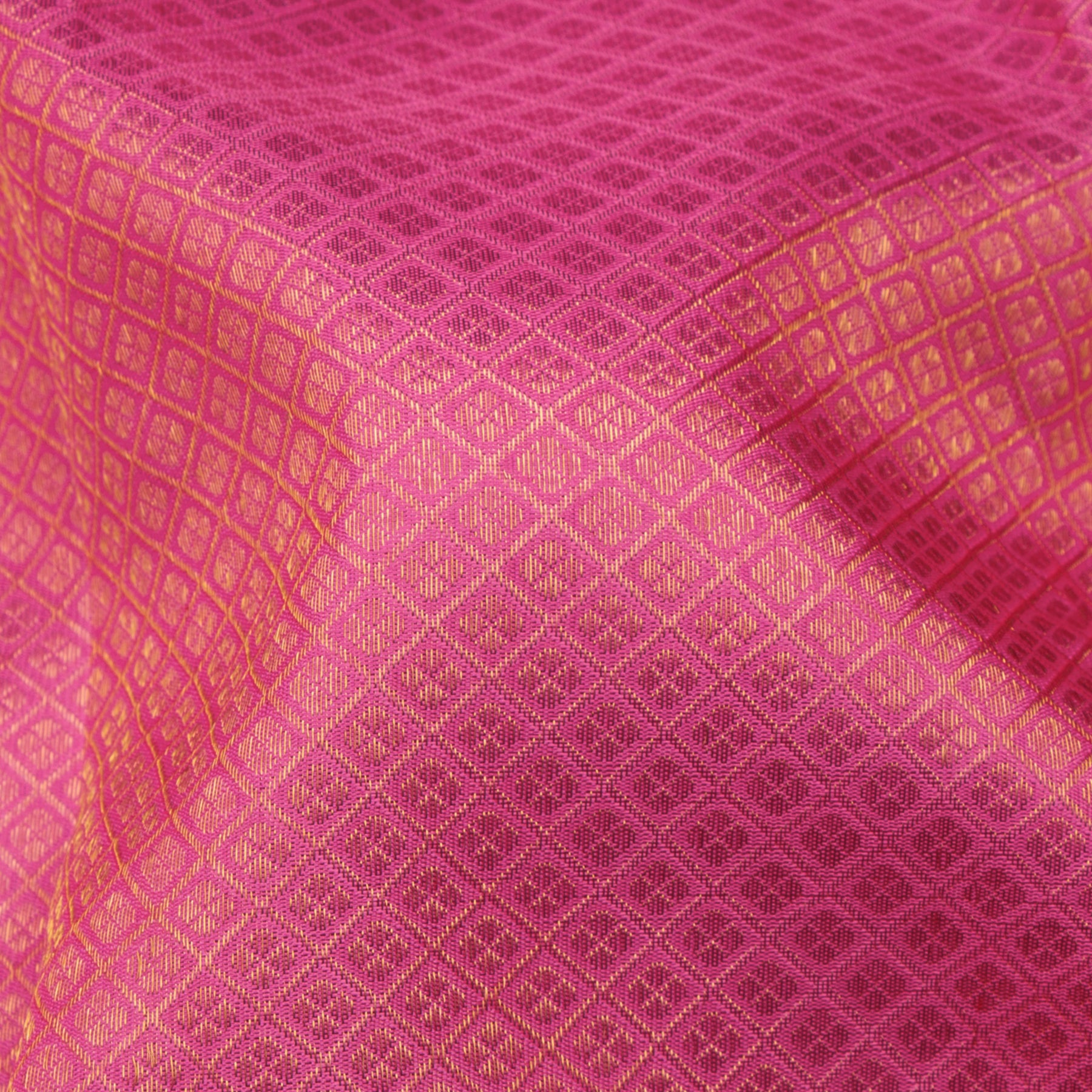 Kanakavalli Kanjivaram Silk Sari 24-110-HS001-13106 - Fabric View